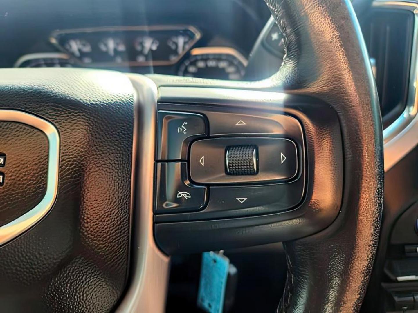 2022 Quicksilver Metallic /Jet Black GMC Sierra 3500HD (1GT49TE70NF) with an 66L V-8 gasoline direct injection engine, Automatic transmission, located at 1175 N Woodruff Ave, Idaho Falls, ID, 83401, 43.506901, -111.999657 - At Timberline Auto, finding a great deal on your next vehicle is always easy! Our experienced sales staff's goal is to help find you the right vehicle at the right price! Our knowledgeable finance department has options for almost any credit score. We offer extended service contract options to prote - Photo#21