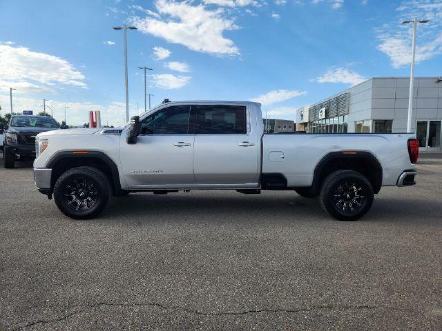 2022 Quicksilver Metallic /Jet Black GMC Sierra 3500HD (1GT49TE70NF) with an 66L V-8 gasoline direct injection engine, Automatic transmission, located at 1175 N Woodruff Ave, Idaho Falls, ID, 83401, 43.506901, -111.999657 - At Timberline Auto, finding a great deal on your next vehicle is always easy! Our experienced sales staff's goal is to help find you the right vehicle at the right price! Our knowledgeable finance department has options for almost any credit score. We offer extended service contract options to prote - Photo#27
