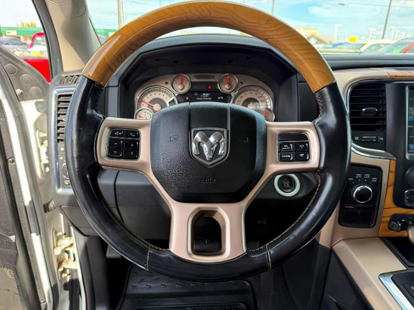 2013 WHITE /LEATHER RAM 1500 LARAMIE LONGHORN (1C6RR7PTXDS) with an 5.7 V8 engine, AUTO transmission, located at 1235 N Woodruff Ave., Idaho Falls, 83401, (208) 523-1053, 43.507172, -112.000488 - At Timberline Auto, finding a great deal on your next vehicle is always easy! Our experienced sales staff's goal is to help find you the right vehicle at the right price! Our knowledgeable finance department has options for almost any credit score. We offer extended service contract options to prote - Photo#12