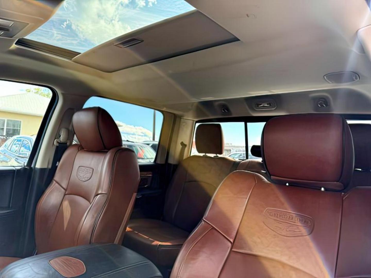 2013 WHITE /LEATHER RAM 1500 LARAMIE LONGHORN (1C6RR7PTXDS) with an 5.7 V8 engine, AUTO transmission, located at 1235 N Woodruff Ave., Idaho Falls, 83401, (208) 523-1053, 43.507172, -112.000488 - At Timberline Auto, finding a great deal on your next vehicle is always easy! Our experienced sales staff's goal is to help find you the right vehicle at the right price! Our knowledgeable finance department has options for almost any credit score. We offer extended service contract options to prote - Photo#17