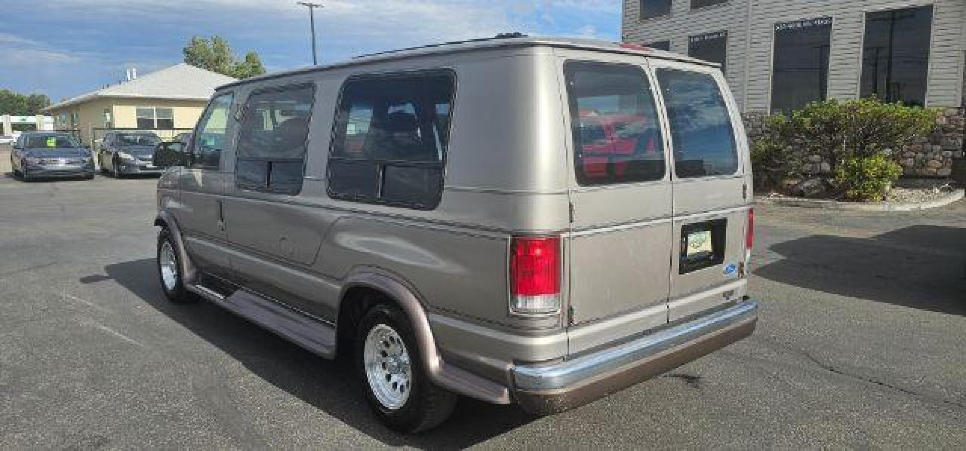 1995 TAN /CLOTH Ford E-150 (1FDEE14H4SH) with an 58 engine, Automatic transmission, located at 1175 N Woodruff Ave, Idaho Falls, ID, 83401, 43.506901, -111.999657 - At Timberline Auto, finding a great deal on your next vehicle is always easy! Our experienced sales staff's goal is to help find you the right vehicle at the right price! Our knowledgeable finance department has options for almost any credit score. We offer extended service contract options to prote - Photo#16