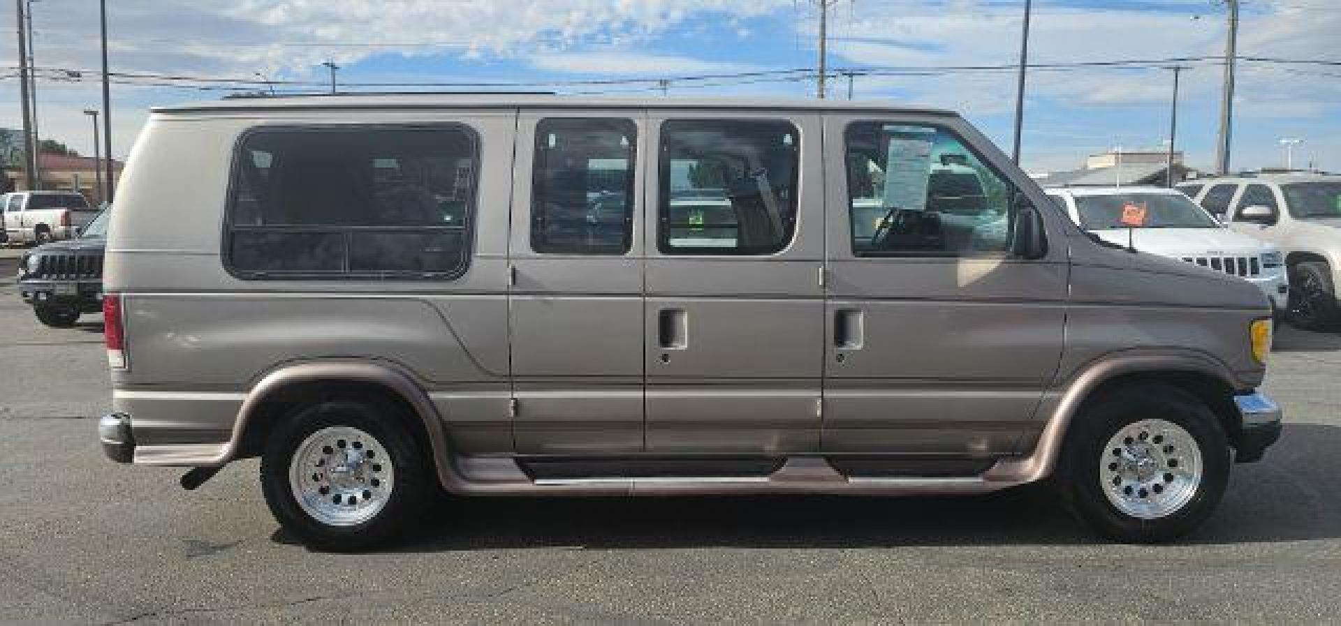 1995 TAN /CLOTH Ford E-150 (1FDEE14H4SH) with an 58 engine, Automatic transmission, located at 1175 N Woodruff Ave, Idaho Falls, ID, 83401, 43.506901, -111.999657 - At Timberline Auto, finding a great deal on your next vehicle is always easy! Our experienced sales staff's goal is to help find you the right vehicle at the right price! Our knowledgeable finance department has options for almost any credit score. We offer extended service contract options to prote - Photo#19