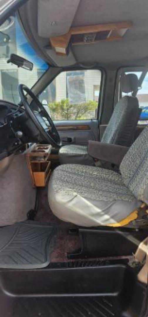 1995 TAN /CLOTH Ford E-150 (1FDEE14H4SH) with an 58 engine, Automatic transmission, located at 1175 N Woodruff Ave, Idaho Falls, ID, 83401, 43.506901, -111.999657 - At Timberline Auto, finding a great deal on your next vehicle is always easy! Our experienced sales staff's goal is to help find you the right vehicle at the right price! Our knowledgeable finance department has options for almost any credit score. We offer extended service contract options to prote - Photo#22