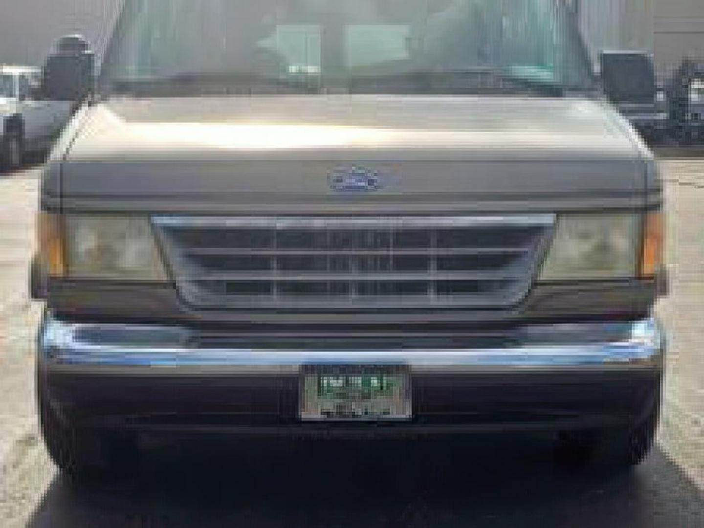 1995 TAN /CLOTH Ford E-150 (1FDEE14H4SH) with an 58 engine, Automatic transmission, located at 1175 N Woodruff Ave, Idaho Falls, ID, 83401, 43.506901, -111.999657 - At Timberline Auto, finding a great deal on your next vehicle is always easy! Our experienced sales staff's goal is to help find you the right vehicle at the right price! Our knowledgeable finance department has options for almost any credit score. We offer extended service contract options to prote - Photo#7