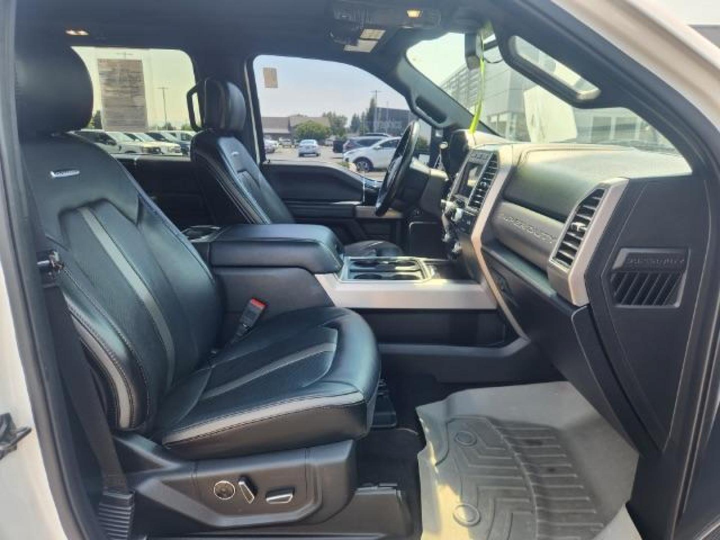 2020 Star White Metallic Tri-Coat /Black Ford F-250 (1FT7W2BT2LE) with an Powerstroke 67L V-8 diesel direct injection engine, Automatic transmission, located at 1175 N Woodruff Ave, Idaho Falls, ID, 83401, 43.506901, -111.999657 - At Timberline Auto, finding a great deal on your next vehicle is always easy! Our experienced sales staff's goal is to help find you the right vehicle at the right price! Our knowledgeable finance department has options for almost any credit score. We offer extended service contract options to prote - Photo#41