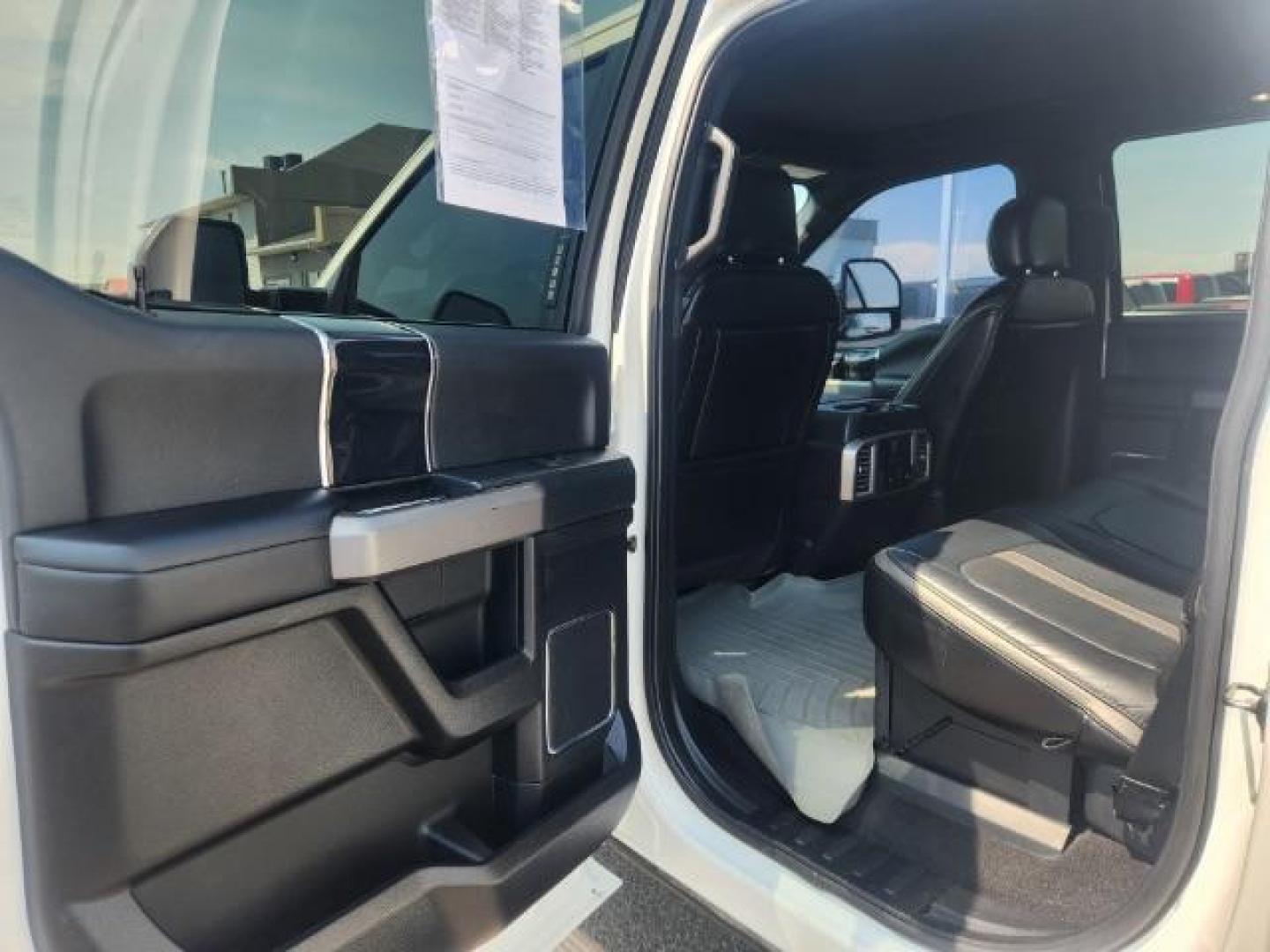 2020 Star White Metallic Tri-Coat /Black Ford F-250 (1FT7W2BT2LE) with an Powerstroke 67L V-8 diesel direct injection engine, Automatic transmission, located at 1175 N Woodruff Ave, Idaho Falls, ID, 83401, 43.506901, -111.999657 - At Timberline Auto, finding a great deal on your next vehicle is always easy! Our experienced sales staff's goal is to help find you the right vehicle at the right price! Our knowledgeable finance department has options for almost any credit score. We offer extended service contract options to prote - Photo#44