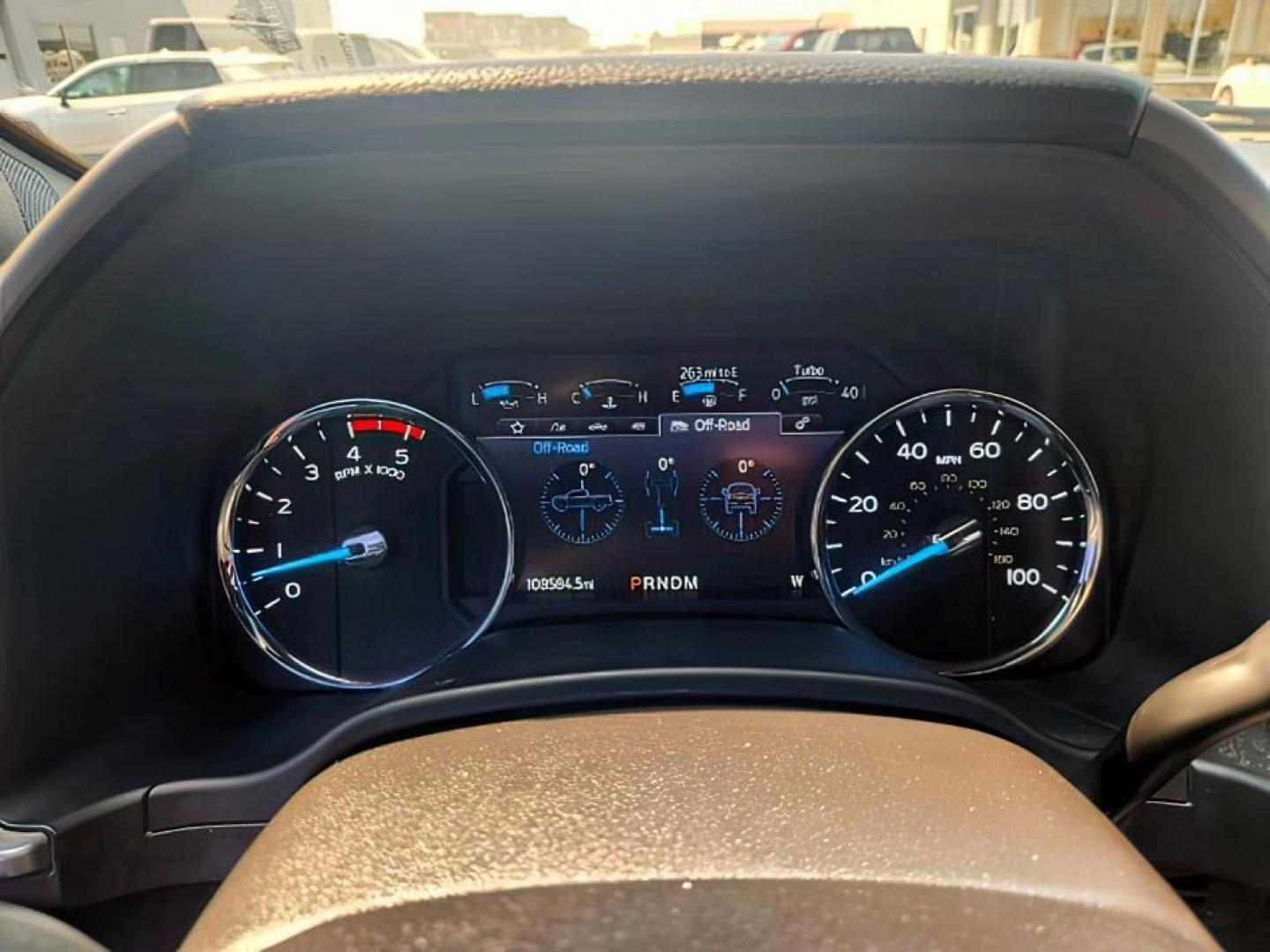 2020 Star White Metallic Tri-Coat /Black Ford F-250 (1FT7W2BT2LE) with an Powerstroke 67L V-8 diesel direct injection engine, Automatic transmission, located at 1175 N Woodruff Ave, Idaho Falls, ID, 83401, 43.506901, -111.999657 - At Timberline Auto, finding a great deal on your next vehicle is always easy! Our experienced sales staff's goal is to help find you the right vehicle at the right price! Our knowledgeable finance department has options for almost any credit score. We offer extended service contract options to prote - Photo#19