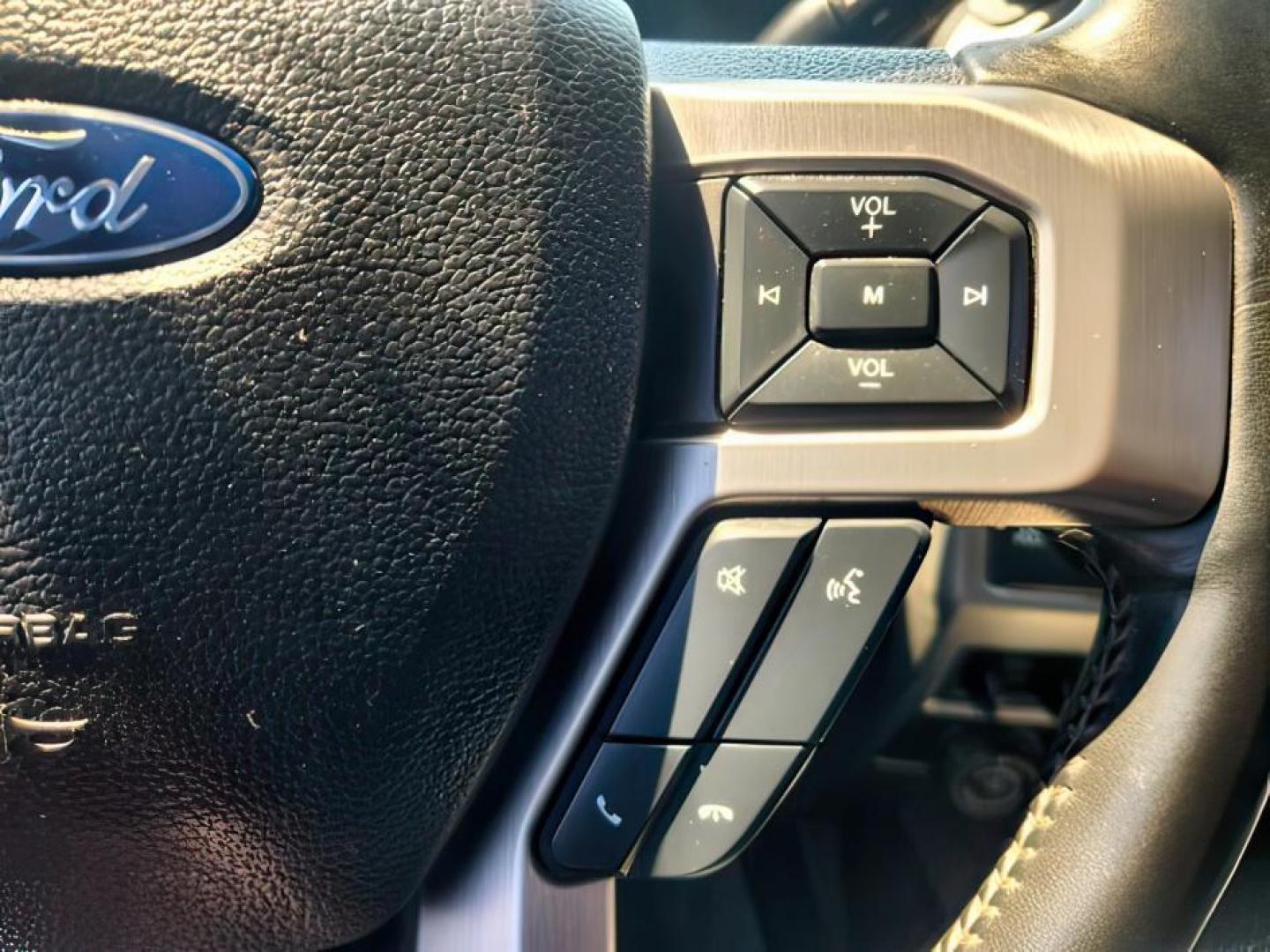 2020 Star White Metallic Tri-Coat /Black Ford F-250 (1FT7W2BT2LE) with an Powerstroke 67L V-8 diesel direct injection engine, Automatic transmission, located at 1175 N Woodruff Ave, Idaho Falls, ID, 83401, 43.506901, -111.999657 - At Timberline Auto, finding a great deal on your next vehicle is always easy! Our experienced sales staff's goal is to help find you the right vehicle at the right price! Our knowledgeable finance department has options for almost any credit score. We offer extended service contract options to prote - Photo#21
