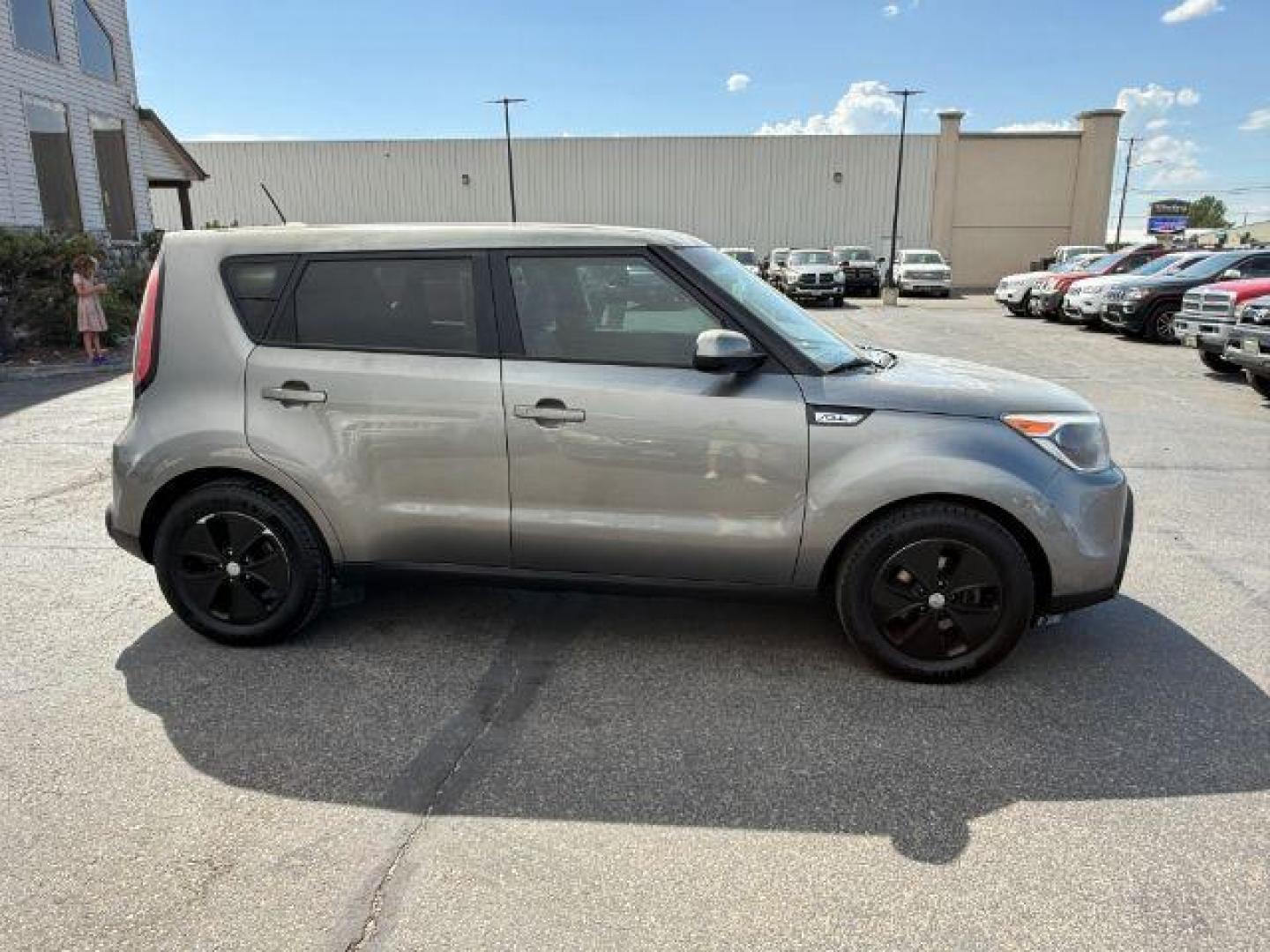 2015 GRAY /CLOTH KIA Soul (KNDJN2A21F7) with an 16 engine, Automatic transmission, located at 1175 N Woodruff Ave, Idaho Falls, ID, 83401, 43.506901, -111.999657 - At Timberline Auto, finding a great deal on your next vehicle is always easy! Our experienced sales staff's goal is to help find you the right vehicle at the right price! Our knowledgeable finance department has options for almost any credit score. We offer extended service contract options to prote - Photo#26