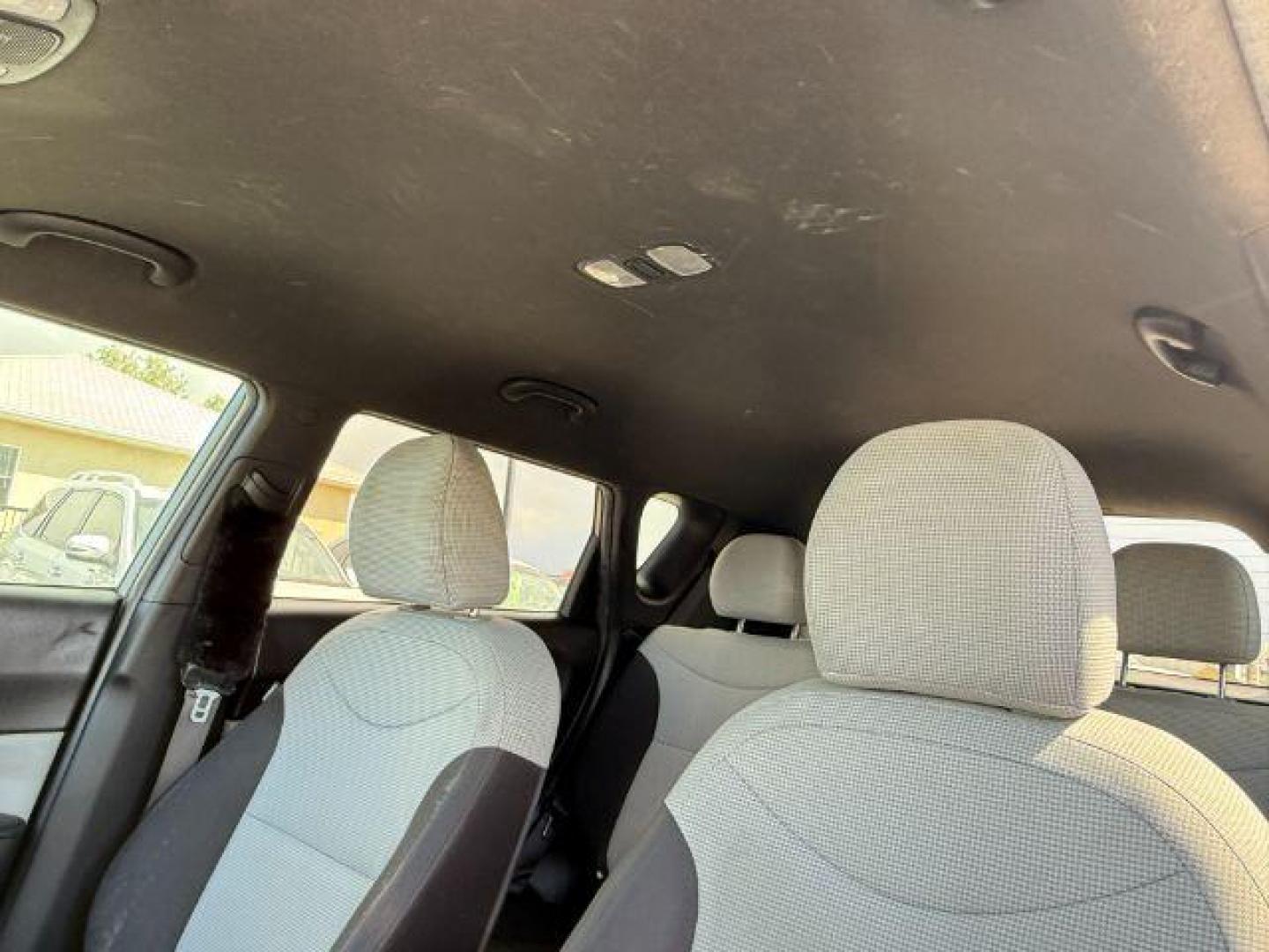 2015 GRAY /CLOTH KIA Soul (KNDJN2A21F7) with an 16 engine, Automatic transmission, located at 1175 N Woodruff Ave, Idaho Falls, ID, 83401, 43.506901, -111.999657 - At Timberline Auto, finding a great deal on your next vehicle is always easy! Our experienced sales staff's goal is to help find you the right vehicle at the right price! Our knowledgeable finance department has options for almost any credit score. We offer extended service contract options to prote - Photo#36