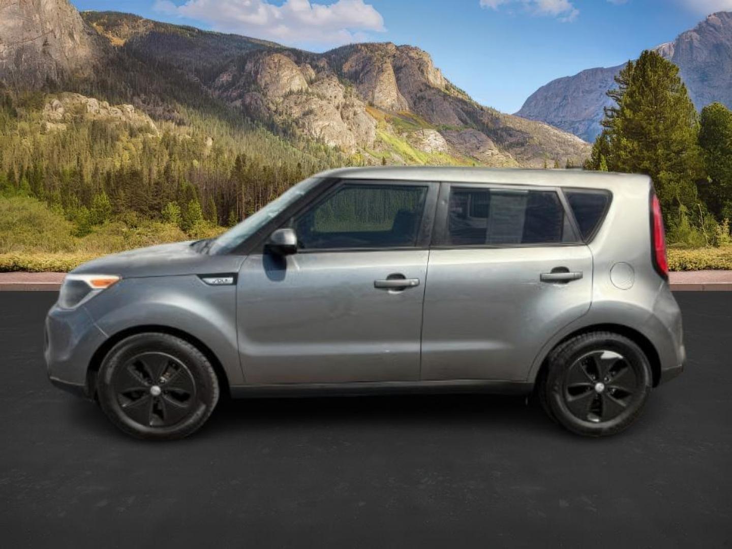2015 GRAY /CLOTH KIA Soul (KNDJN2A21F7) with an 16 engine, Automatic transmission, located at 1175 N Woodruff Ave, Idaho Falls, ID, 83401, 43.506901, -111.999657 - At Timberline Auto, finding a great deal on your next vehicle is always easy! Our experienced sales staff's goal is to help find you the right vehicle at the right price! Our knowledgeable finance department has options for almost any credit score. We offer extended service contract options to prote - Photo#1
