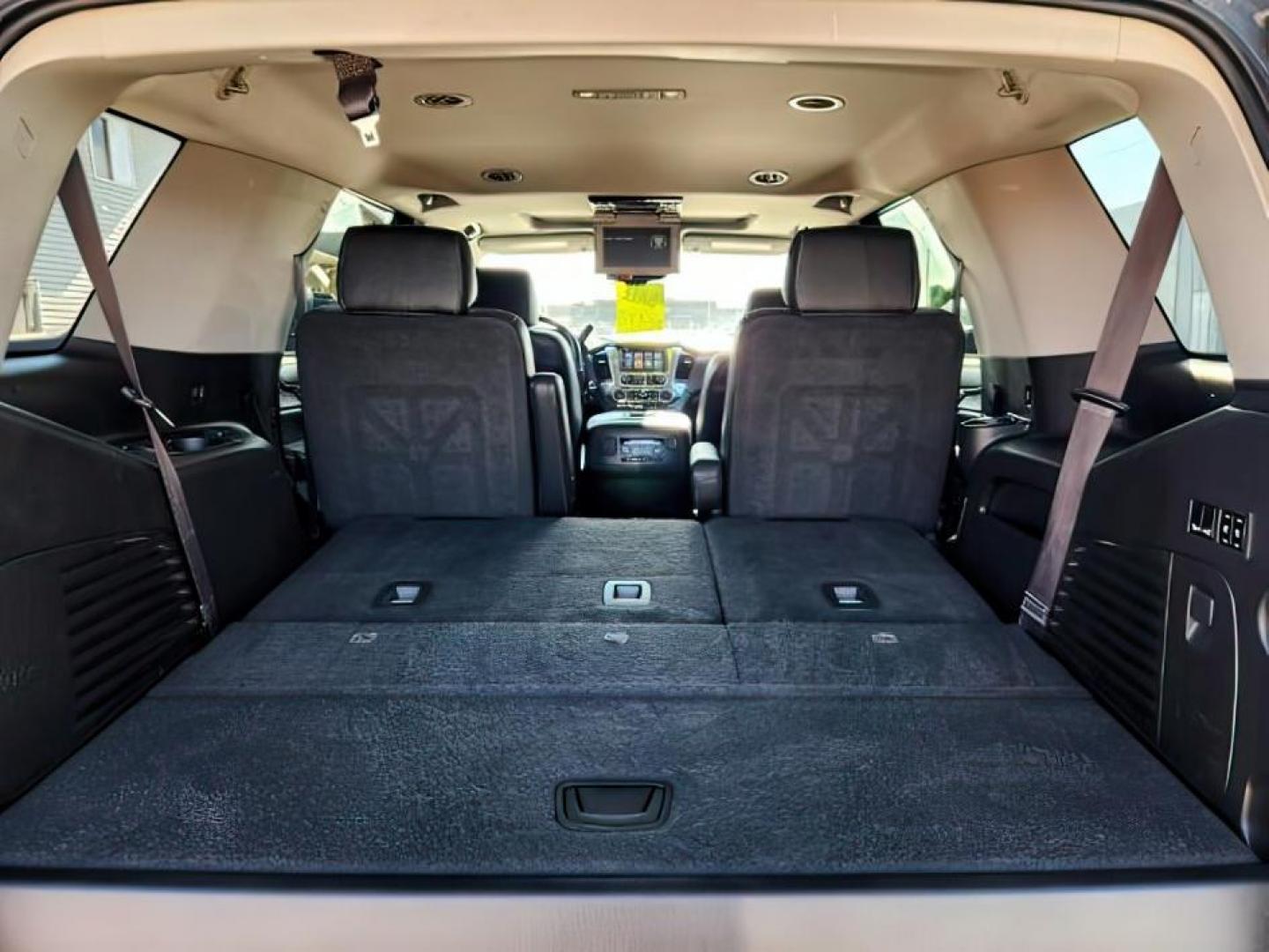 2016 Silver Ice Metallic /Jet Black Chevrolet Tahoe (1GNSKBKC4GR) with an EcoTec3 53L V-8 gasoline direct injection engine, Automatic transmission, located at 1175 N Woodruff Ave, Idaho Falls, ID, 83401, 43.506901, -111.999657 - At Timberline Auto, finding a great deal on your next vehicle is always easy! Our experienced sales staff's goal is to help find you the right vehicle at the right price! Our knowledgeable finance department has options for almost any credit score. We offer extended service contract options to prote - Photo#13