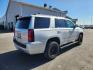 2016 Silver Ice Metallic /Jet Black Chevrolet Tahoe (1GNSKBKC4GR) with an EcoTec3 53L V-8 gasoline direct injection engine, Automatic transmission, located at 1175 N Woodruff Ave, Idaho Falls, ID, 83401, 43.506901, -111.999657 - At Timberline Auto, finding a great deal on your next vehicle is always easy! Our experienced sales staff's goal is to help find you the right vehicle at the right price! Our knowledgeable finance department has options for almost any credit score. We offer extended service contract options to prote - Photo#18