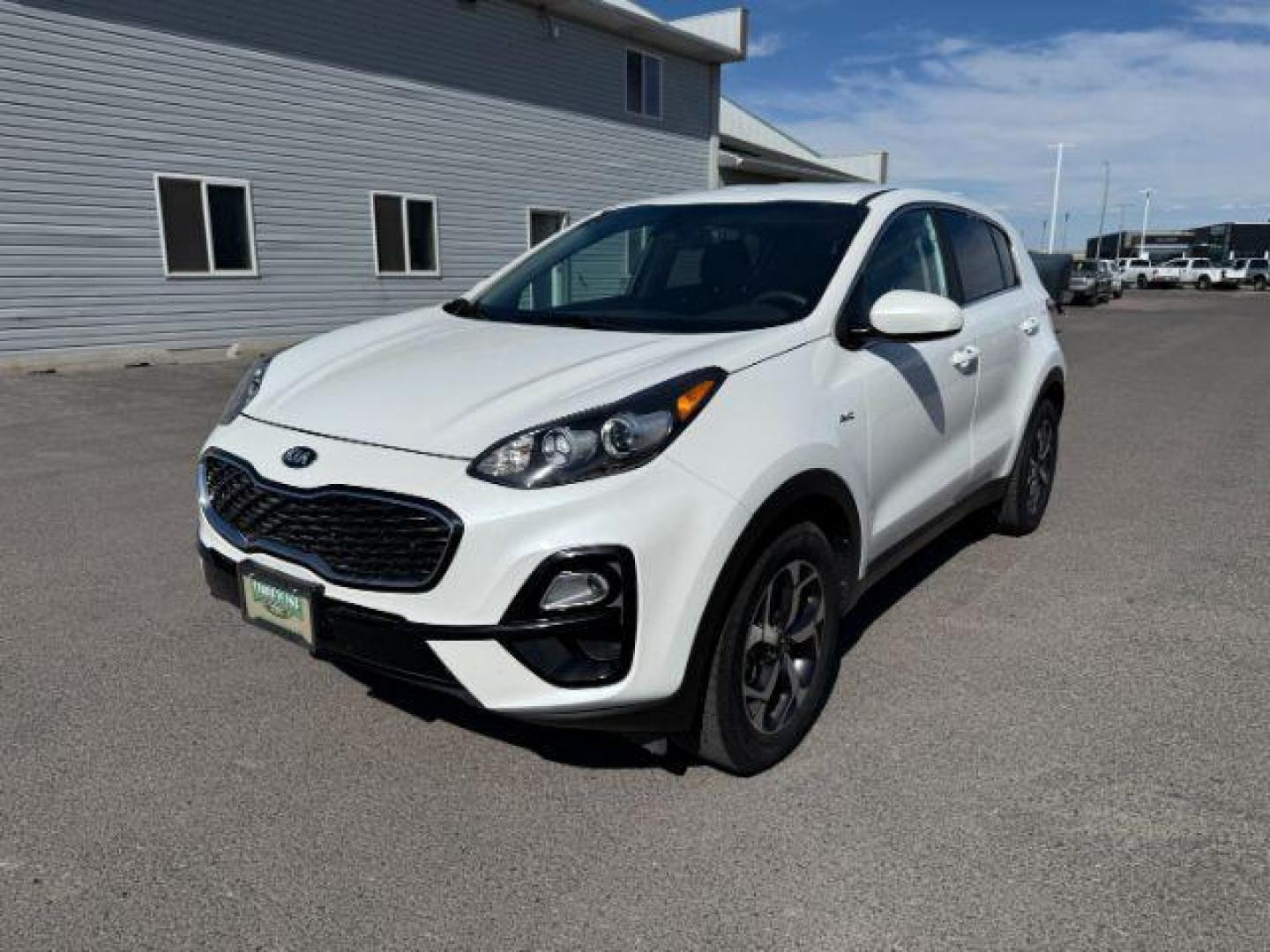 2021 Snow White Pearl /Black KIA Sportage (KNDPMCAC0M7) with an Theta II 24L I-4 gasoline direct injection engine, Automatic transmission, located at 1175 N Woodruff Ave, Idaho Falls, ID, 83401, 43.506901, -111.999657 - At Timberline Auto, finding a great deal on your next vehicle is always easy! Our experienced sales staff's goal is to help find you the right vehicle at the right price! Our knowledgeable finance department has options for almost any credit score. We offer extended service contract options to prote - Photo#20