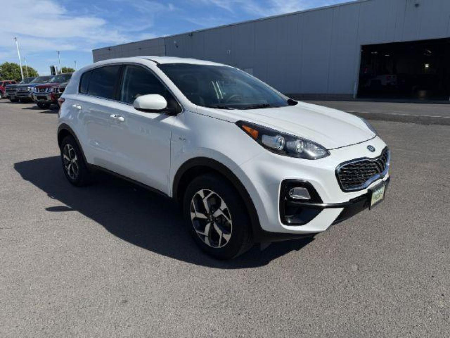 2021 Snow White Pearl /Black KIA Sportage (KNDPMCAC0M7) with an Theta II 24L I-4 gasoline direct injection engine, Automatic transmission, located at 1175 N Woodruff Ave, Idaho Falls, ID, 83401, 43.506901, -111.999657 - At Timberline Auto, finding a great deal on your next vehicle is always easy! Our experienced sales staff's goal is to help find you the right vehicle at the right price! Our knowledgeable finance department has options for almost any credit score. We offer extended service contract options to prote - Photo#27