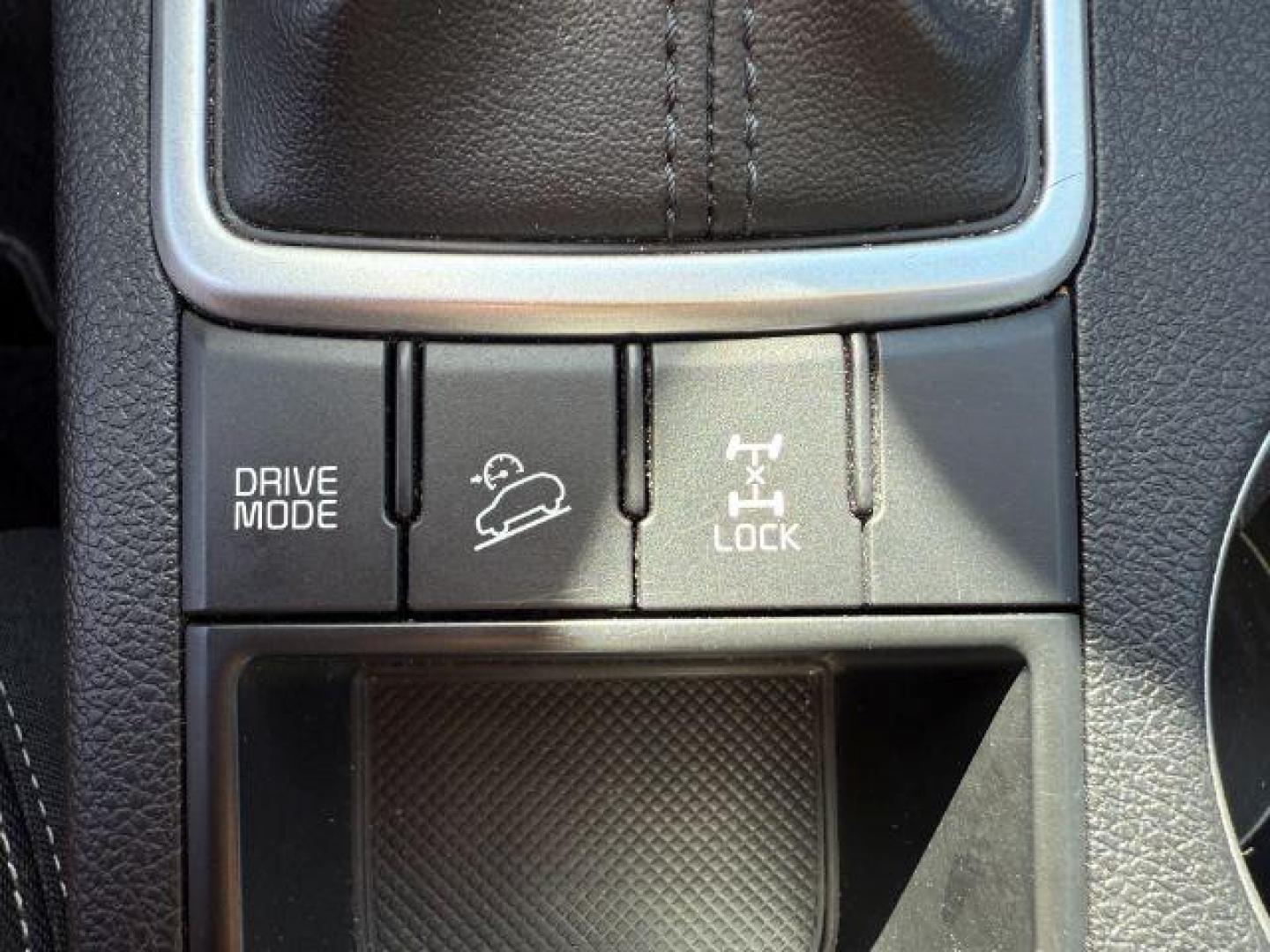 2021 Snow White Pearl /Black KIA Sportage (KNDPMCAC0M7) with an Theta II 24L I-4 gasoline direct injection engine, Automatic transmission, located at 1175 N Woodruff Ave, Idaho Falls, ID, 83401, 43.506901, -111.999657 - At Timberline Auto, finding a great deal on your next vehicle is always easy! Our experienced sales staff's goal is to help find you the right vehicle at the right price! Our knowledgeable finance department has options for almost any credit score. We offer extended service contract options to prote - Photo#36
