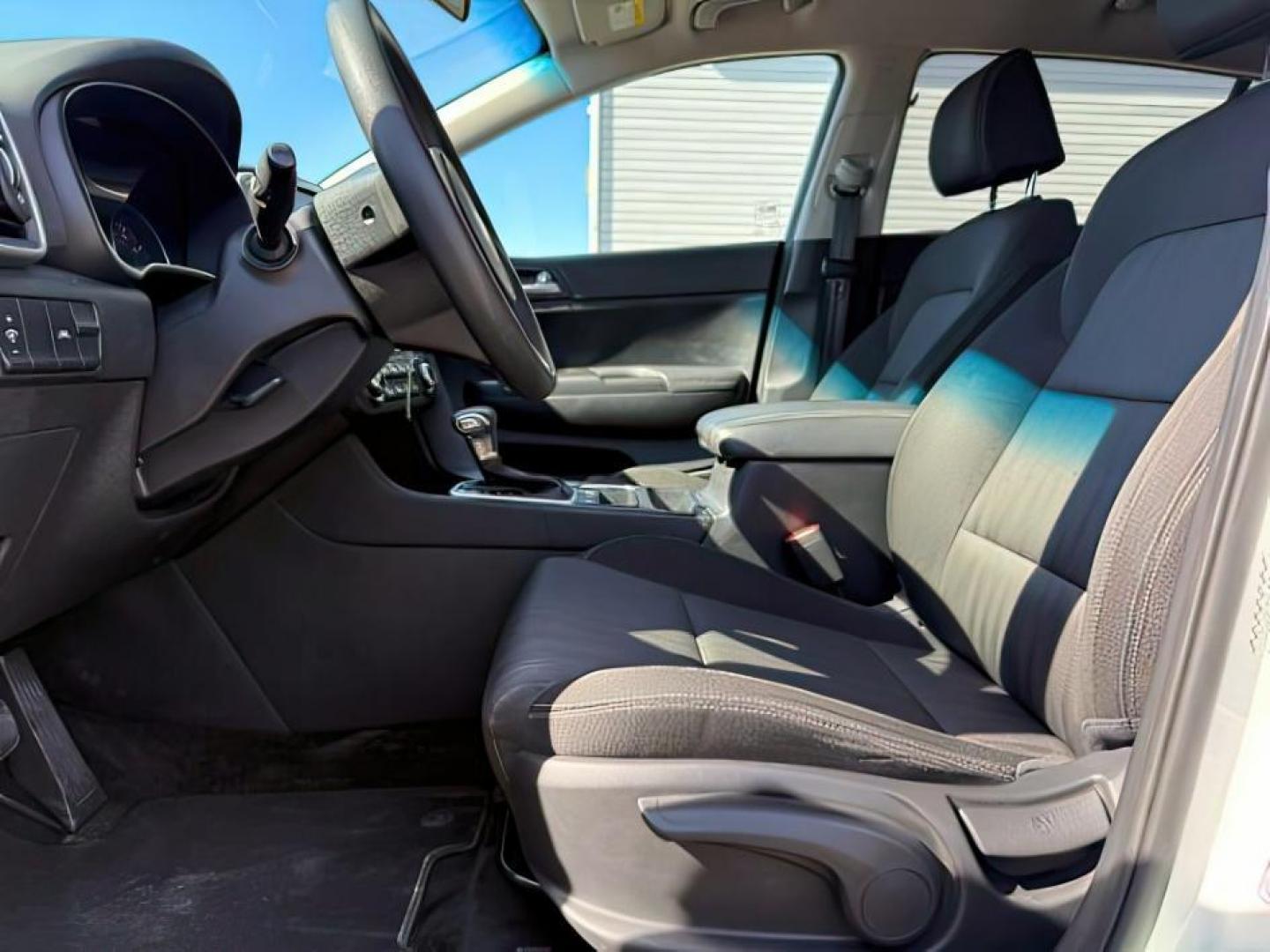 2021 Snow White Pearl /Black KIA Sportage (KNDPMCAC0M7) with an Theta II 24L I-4 gasoline direct injection engine, Automatic transmission, located at 1175 N Woodruff Ave, Idaho Falls, ID, 83401, 43.506901, -111.999657 - At Timberline Auto, finding a great deal on your next vehicle is always easy! Our experienced sales staff's goal is to help find you the right vehicle at the right price! Our knowledgeable finance department has options for almost any credit score. We offer extended service contract options to prote - Photo#11