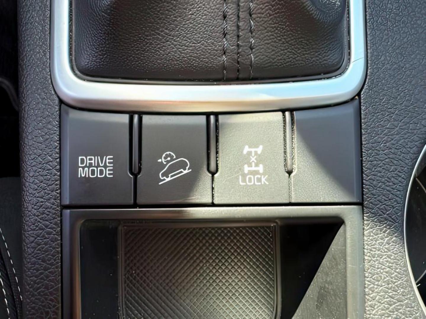 2021 Snow White Pearl /Black KIA Sportage (KNDPMCAC0M7) with an Theta II 24L I-4 gasoline direct injection engine, Automatic transmission, located at 1175 N Woodruff Ave, Idaho Falls, ID, 83401, 43.506901, -111.999657 - At Timberline Auto, finding a great deal on your next vehicle is always easy! Our experienced sales staff's goal is to help find you the right vehicle at the right price! Our knowledgeable finance department has options for almost any credit score. We offer extended service contract options to prote - Photo#16