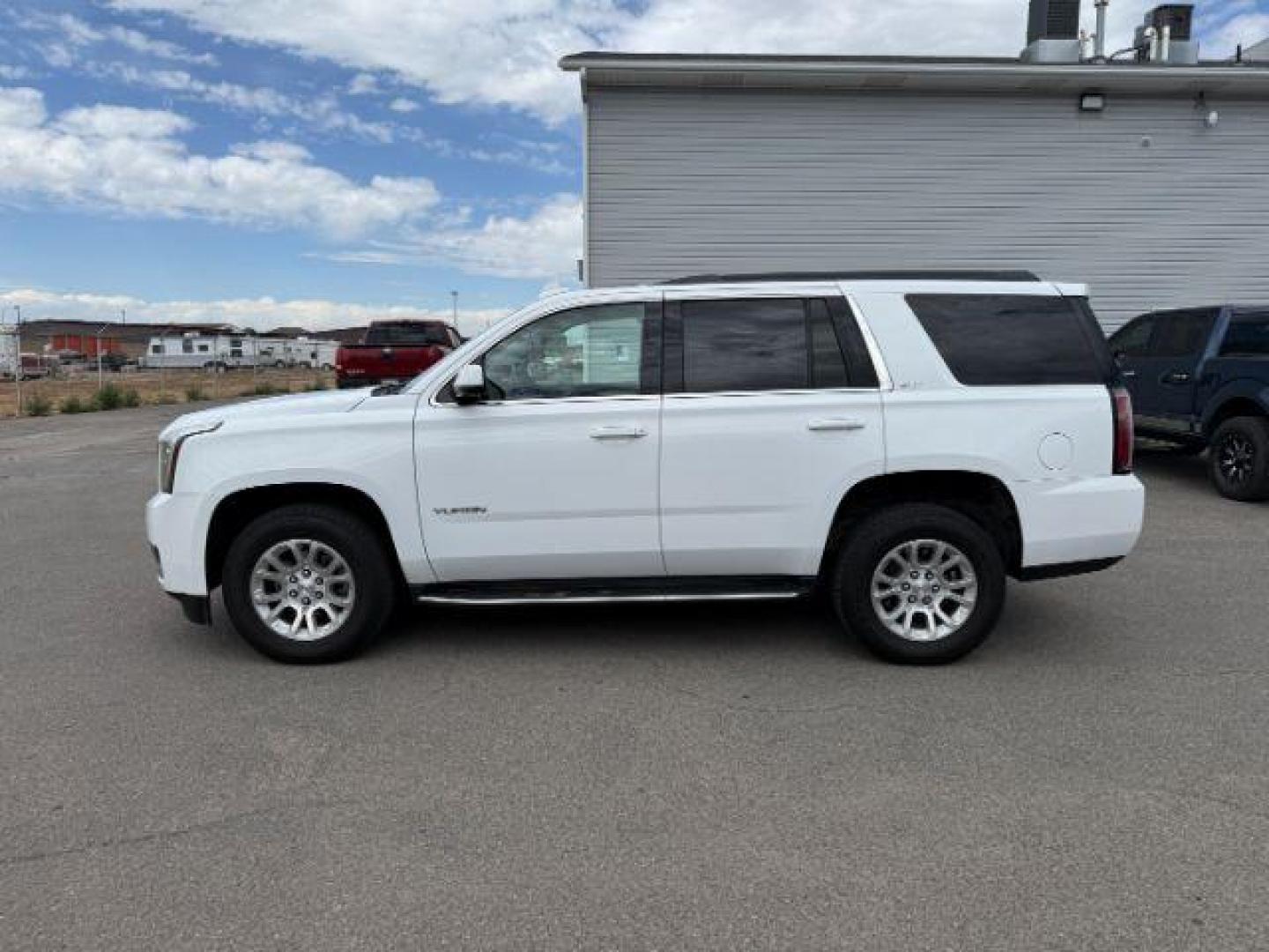 2018 WHITE /LEATHER GMC Yukon (1GKS2BKC9JR) with an EcoTec3 53L V-8 gasoline direct injection engine, Automatic transmission, located at 1175 N Woodruff Ave, Idaho Falls, ID, 83401, 43.506901, -111.999657 - At Timberline Auto, finding a great deal on your next vehicle is always easy! Our experienced sales staff's goal is to help find you the right vehicle at the right price! Our knowledgeable finance department has options for almost any credit score. We offer extended service contract options to prote - Photo#22