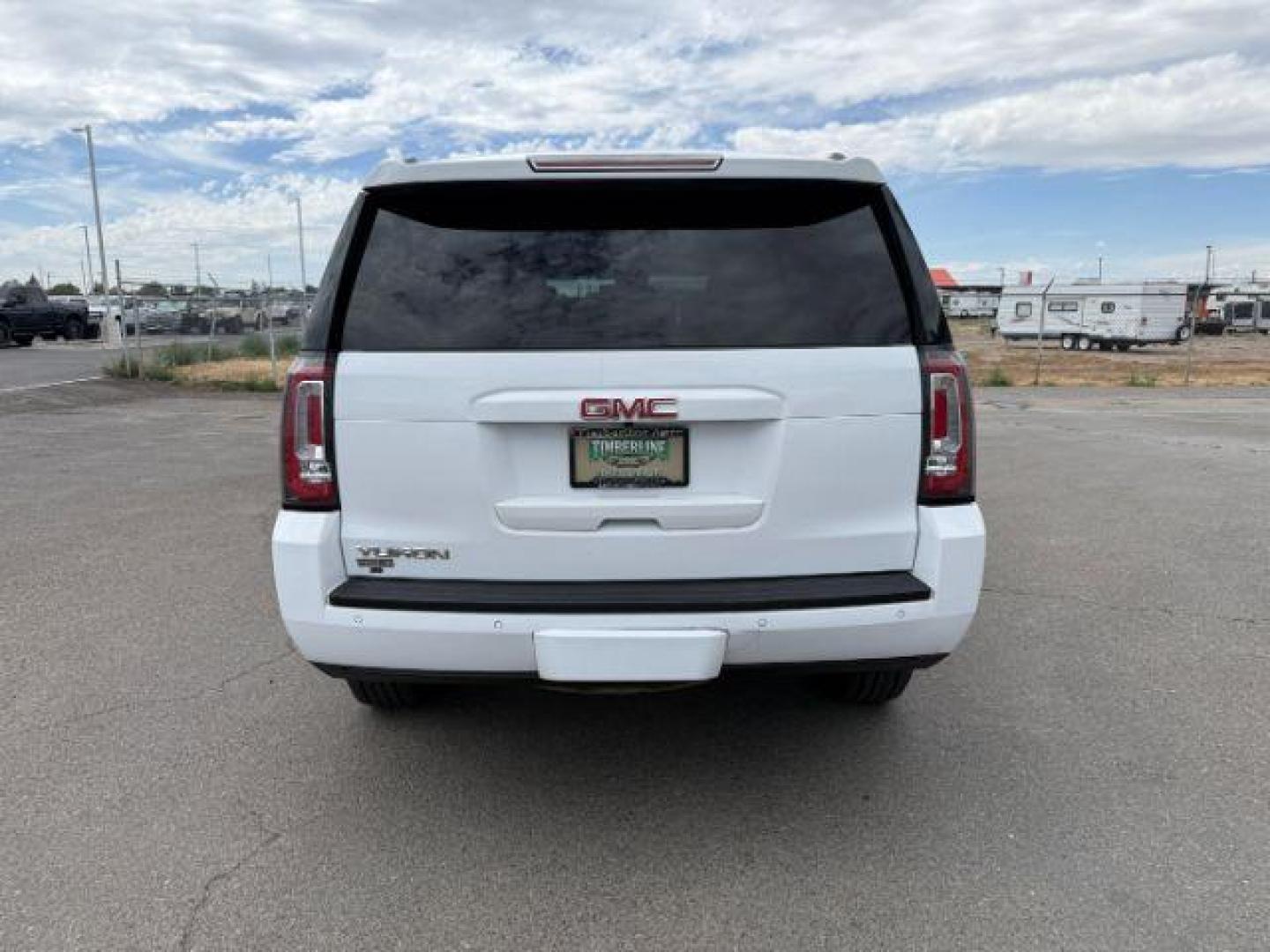 2018 WHITE /LEATHER GMC Yukon (1GKS2BKC9JR) with an EcoTec3 53L V-8 gasoline direct injection engine, Automatic transmission, located at 1175 N Woodruff Ave, Idaho Falls, ID, 83401, 43.506901, -111.999657 - At Timberline Auto, finding a great deal on your next vehicle is always easy! Our experienced sales staff's goal is to help find you the right vehicle at the right price! Our knowledgeable finance department has options for almost any credit score. We offer extended service contract options to prote - Photo#24