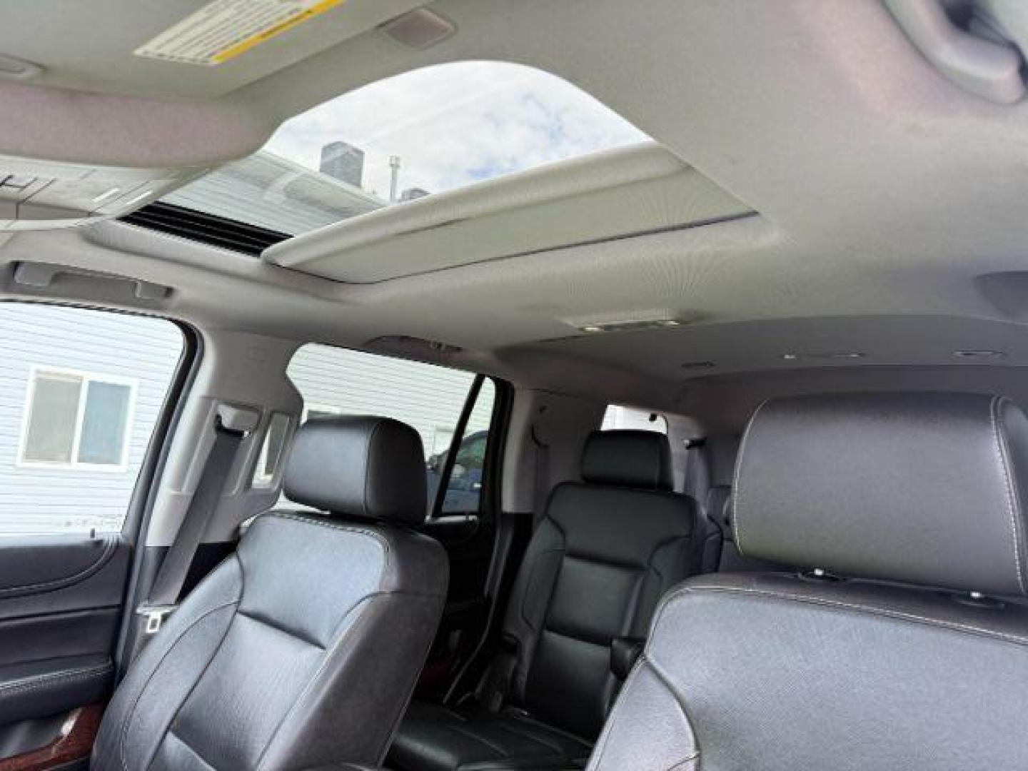 2018 WHITE /LEATHER GMC Yukon (1GKS2BKC9JR) with an EcoTec3 53L V-8 gasoline direct injection engine, Automatic transmission, located at 1175 N Woodruff Ave, Idaho Falls, ID, 83401, 43.506901, -111.999657 - At Timberline Auto, finding a great deal on your next vehicle is always easy! Our experienced sales staff's goal is to help find you the right vehicle at the right price! Our knowledgeable finance department has options for almost any credit score. We offer extended service contract options to prote - Photo#38