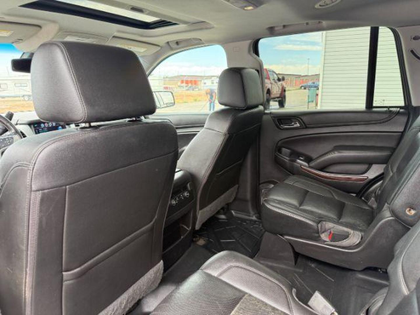 2018 WHITE /LEATHER GMC Yukon (1GKS2BKC9JR) with an EcoTec3 53L V-8 gasoline direct injection engine, Automatic transmission, located at 1175 N Woodruff Ave, Idaho Falls, ID, 83401, 43.506901, -111.999657 - At Timberline Auto, finding a great deal on your next vehicle is always easy! Our experienced sales staff's goal is to help find you the right vehicle at the right price! Our knowledgeable finance department has options for almost any credit score. We offer extended service contract options to prote - Photo#40