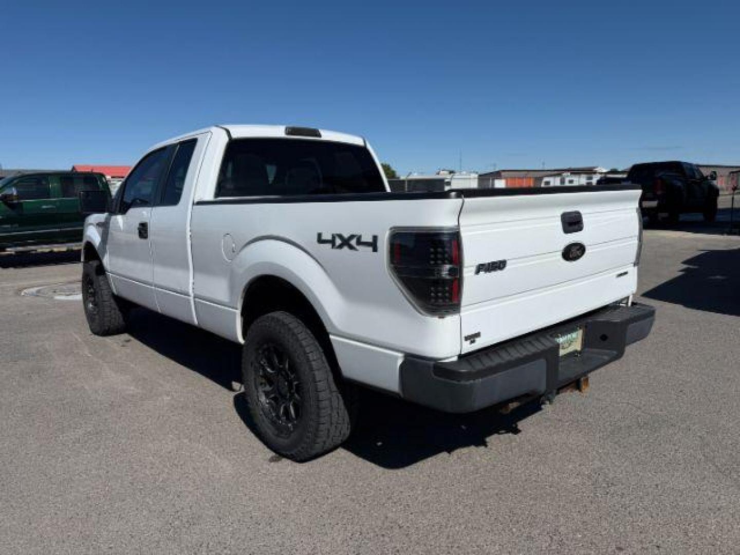 2011 Oxford White /Steel Grey Ford F-150 (1FTFX1EF7BF) with an 5L V-8 DOHC engine, Automatic transmission, located at 1175 N Woodruff Ave, Idaho Falls, ID, 83401, 43.506901, -111.999657 - At Timberline Auto, finding a great deal on your next vehicle is always easy! Our experienced sales staff's goal is to help find you the right vehicle at the right price! Our knowledgeable finance department has options for almost any credit score. We offer extended service contract options to prote - Photo#19