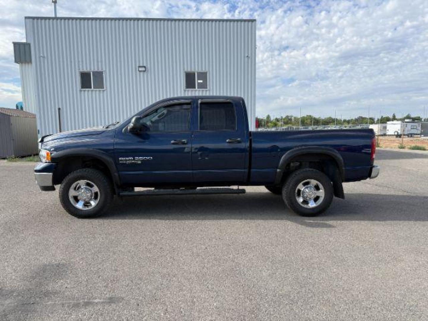 2005 BLUE /CLOTH Dodge Ram 2500 (3D7KS28C05G) with an 59 engine, Manual transmission, located at 1175 N Woodruff Ave, Idaho Falls, ID, 83401, 43.506901, -111.999657 - At Timberline Auto, finding a great deal on your next vehicle is always easy! Our experienced sales staff's goal is to help find you the right vehicle at the right price! Our knowledgeable finance department has options for almost any credit score. We offer extended service contract options to prote - Photo#20