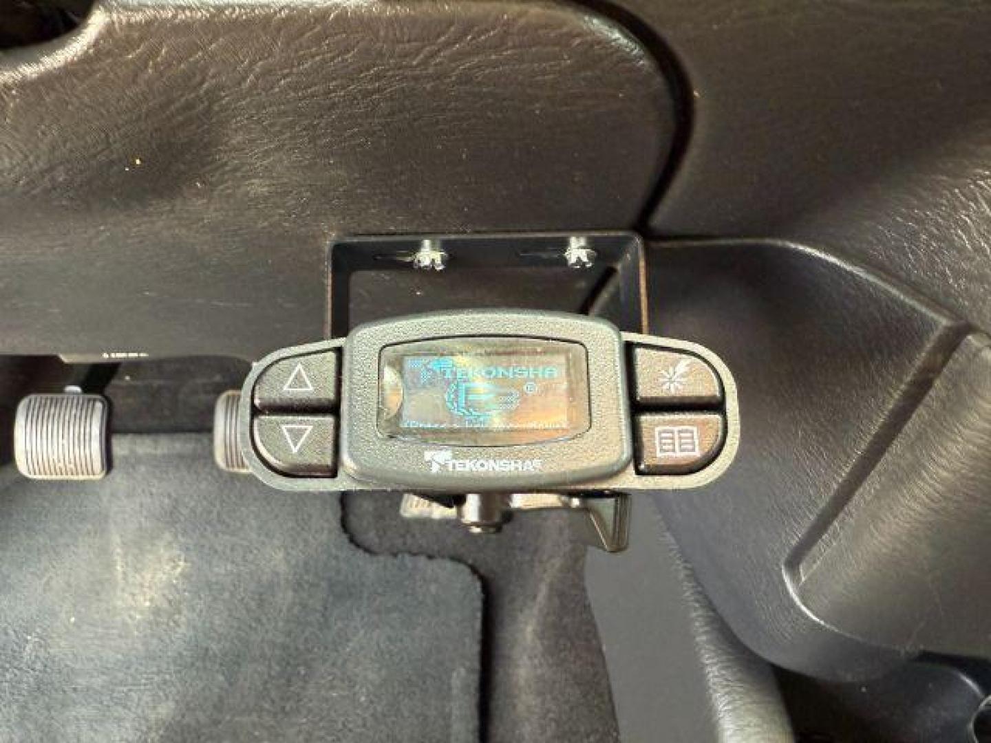 2005 BLUE /CLOTH Dodge Ram 2500 (3D7KS28C05G) with an 59 engine, Manual transmission, located at 1175 N Woodruff Ave, Idaho Falls, ID, 83401, 43.506901, -111.999657 - At Timberline Auto, finding a great deal on your next vehicle is always easy! Our experienced sales staff's goal is to help find you the right vehicle at the right price! Our knowledgeable finance department has options for almost any credit score. We offer extended service contract options to prote - Photo#34