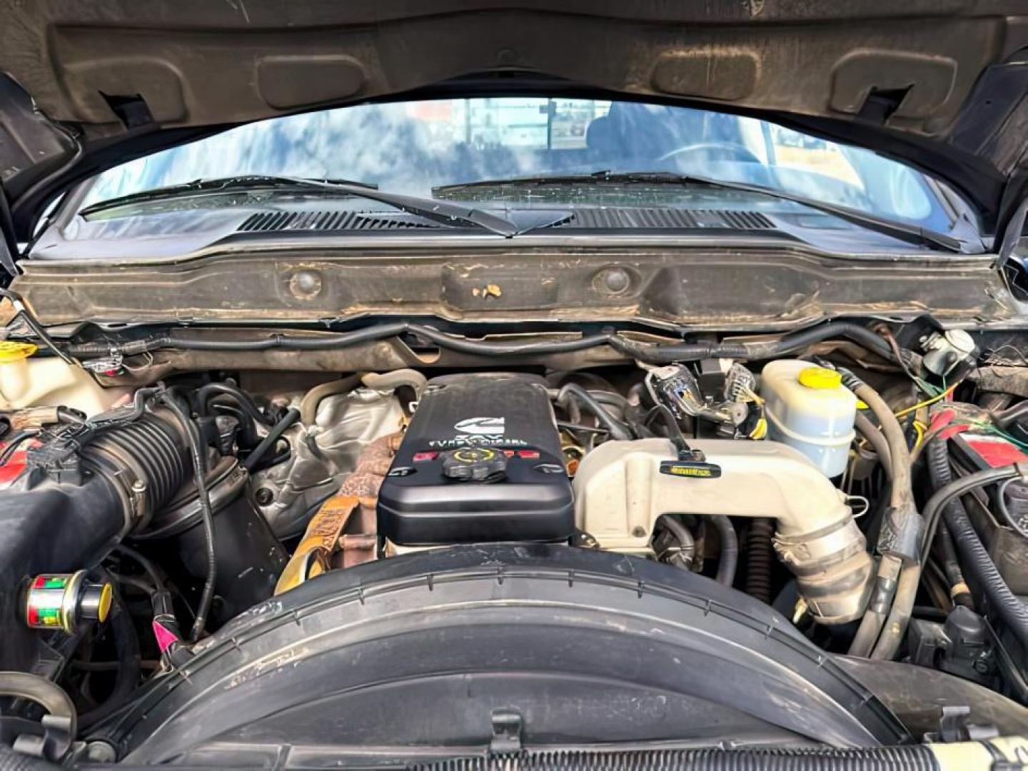 2005 BLUE /CLOTH Dodge Ram 2500 (3D7KS28C05G) with an 59 engine, Manual transmission, located at 1175 N Woodruff Ave, Idaho Falls, ID, 83401, 43.506901, -111.999657 - At Timberline Auto, finding a great deal on your next vehicle is always easy! Our experienced sales staff's goal is to help find you the right vehicle at the right price! Our knowledgeable finance department has options for almost any credit score. We offer extended service contract options to prote - Photo#19