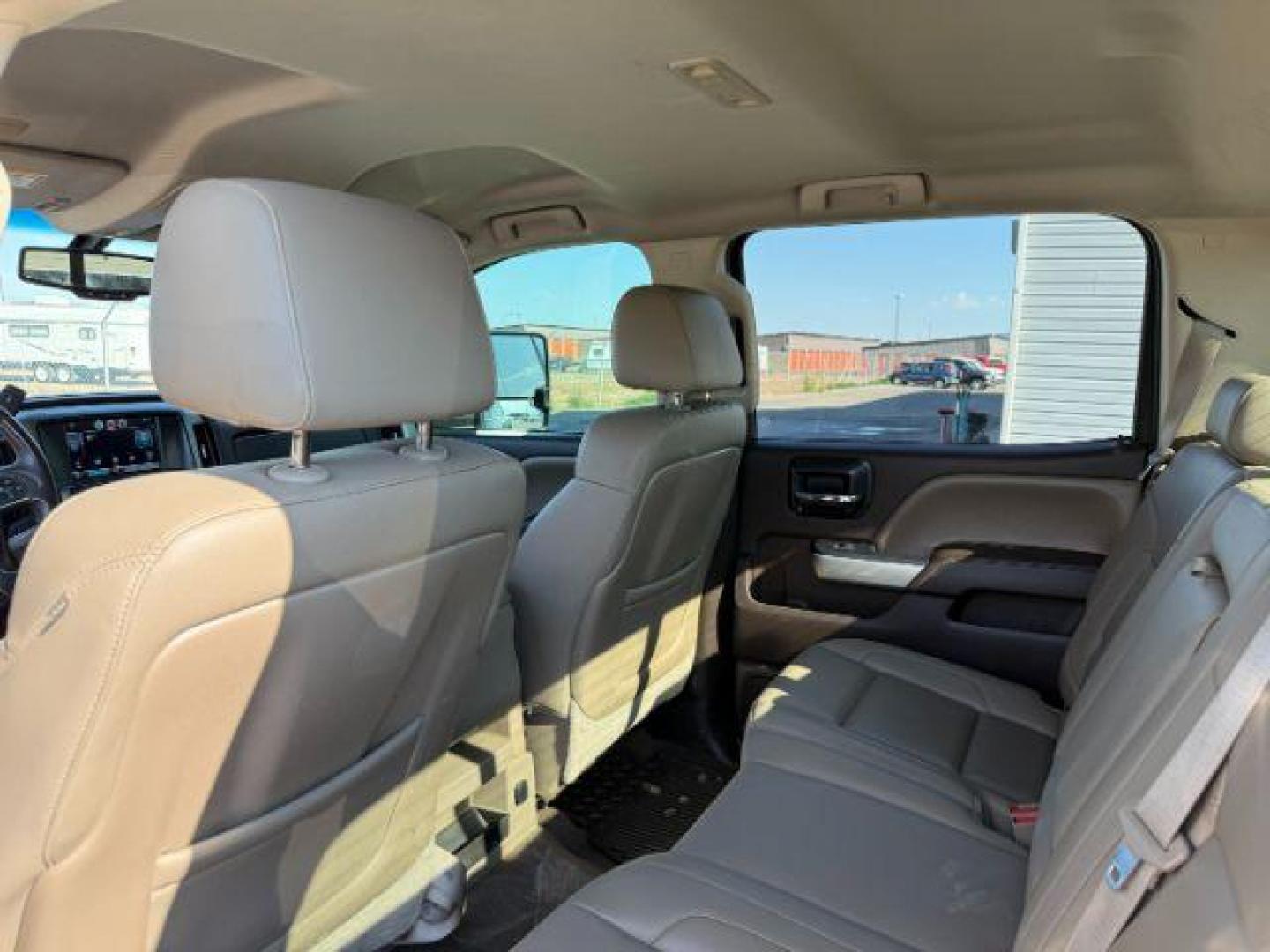 2015 GREEN /Jet Black Chevrolet Silverado 2500HD (1GC1KWE89FF) with an 66 engine, Automatic transmission, located at 1175 N Woodruff Ave, Idaho Falls, ID, 83401, 43.506901, -111.999657 - At Timberline Auto, finding a great deal on your next vehicle is always easy! Our experienced sales staff's goal is to help find you the right vehicle at the right price! Our knowledgeable finance department has options for almost any credit score. We offer extended service contract options to prote - Photo#36