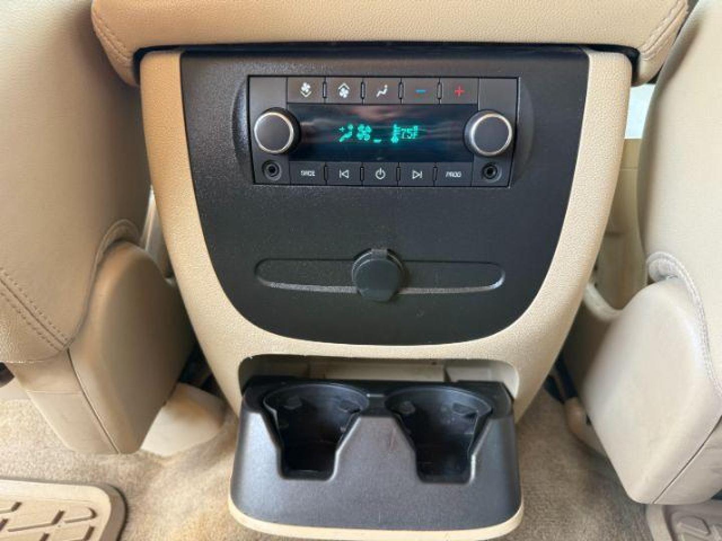 2013 Silver Ice Metallic /Light Cashmere/Dark Cashmere Chevrolet Suburban 1500 (1GNSCJE04DR) with an Vortec 53L V-8 variable valve control engine, Automatic transmission, located at 1175 N Woodruff Ave, Idaho Falls, ID, 83401, 43.506901, -111.999657 - At Timberline Auto, finding a great deal on your next vehicle is always easy! Our experienced sales staff's goal is to help find you the right vehicle at the right price! Our knowledgeable finance department has options for almost any credit score. We offer extended service contract options to prote - Photo#42