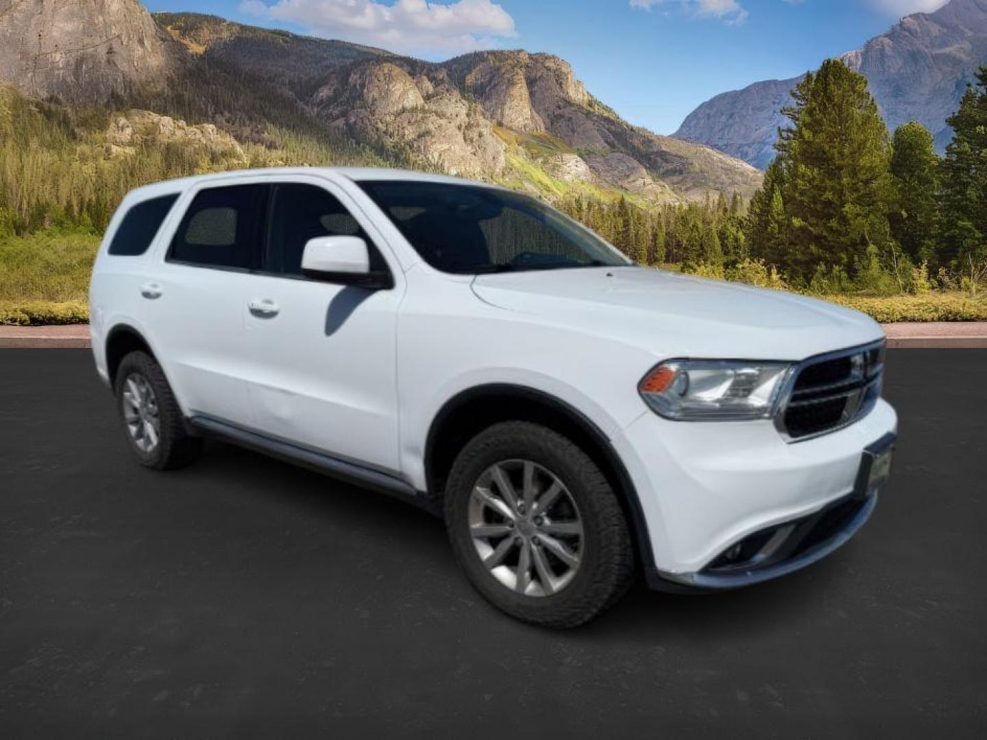 2017 Vice White Tri-Coat Pearl /Black Dodge Durango (1C4RDJAG5HC) with an Pentastar 36L V-6 DOHC engine, Automatic transmission, located at 1175 N Woodruff Ave, Idaho Falls, ID, 83401, 43.506901, -111.999657 - At Timberline Auto, finding a great deal on your next vehicle is always easy! Our experienced sales staff's goal is to help find you the right vehicle at the right price! Our knowledgeable finance department has options for almost any credit score. We offer extended service contract options to prote - Photo#7