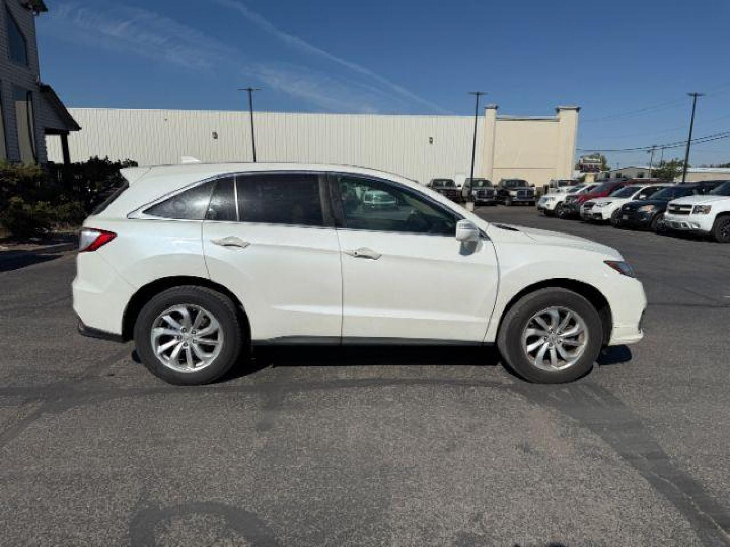 2016 White Diamond Pearl /Ebony Acura RDX (5J8TB4H30GL) with an 35L V-6 i-VTEC variable valve control engine, Automatic transmission, located at 1175 N Woodruff Ave, Idaho Falls, ID, 83401, 43.506901, -111.999657 - At Timberline Auto, finding a great deal on your next vehicle is always easy! Our experienced sales staff's goal is to help find you the right vehicle at the right price! Our knowledgeable finance department has options for almost any credit score. We offer extended service contract options to prote - Photo#29