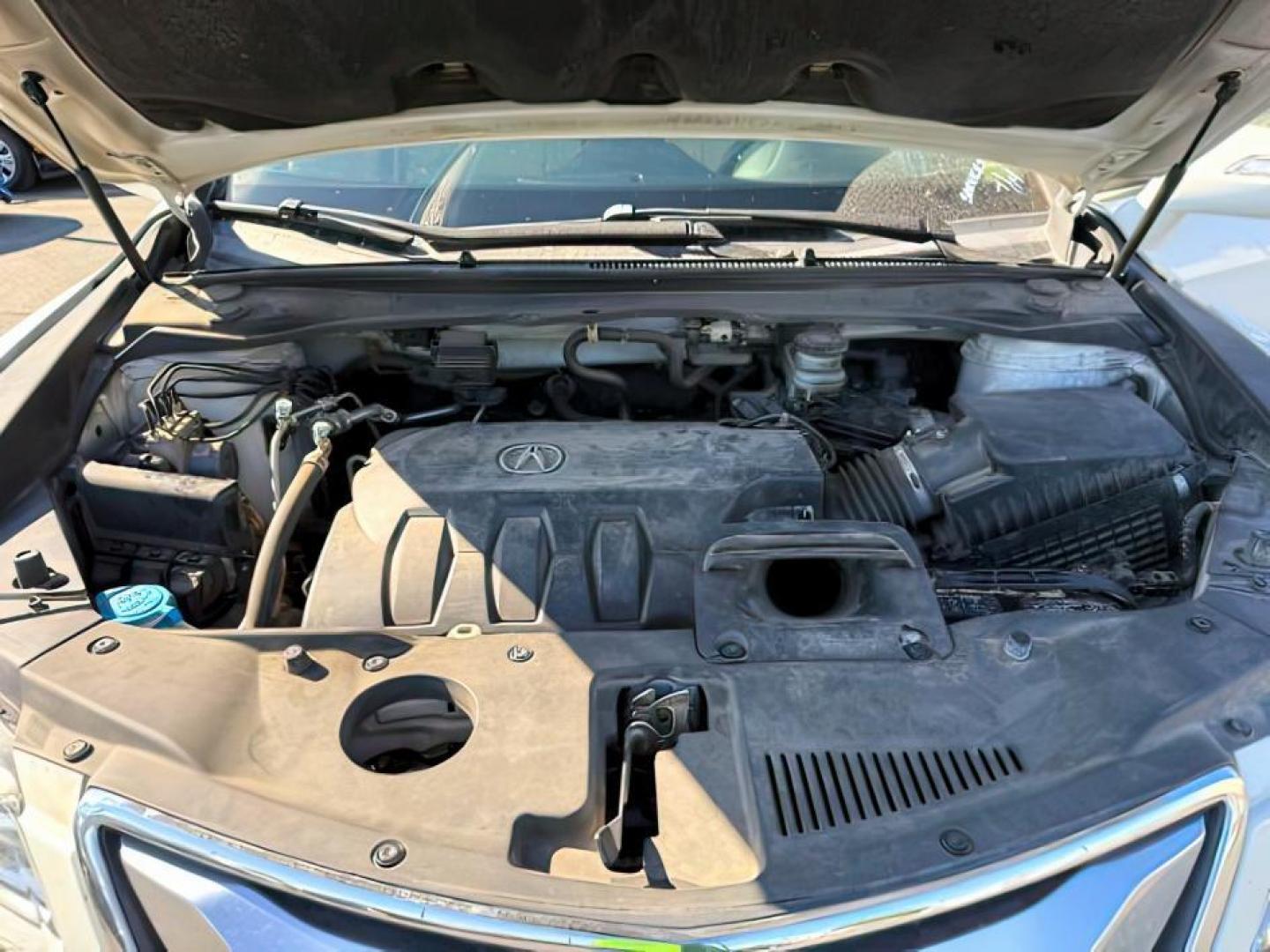 2016 White Diamond Pearl /Ebony Acura RDX (5J8TB4H30GL) with an 35L V-6 i-VTEC variable valve control engine, Automatic transmission, located at 1175 N Woodruff Ave, Idaho Falls, ID, 83401, 43.506901, -111.999657 - At Timberline Auto, finding a great deal on your next vehicle is always easy! Our experienced sales staff's goal is to help find you the right vehicle at the right price! Our knowledgeable finance department has options for almost any credit score. We offer extended service contract options to prote - Photo#21