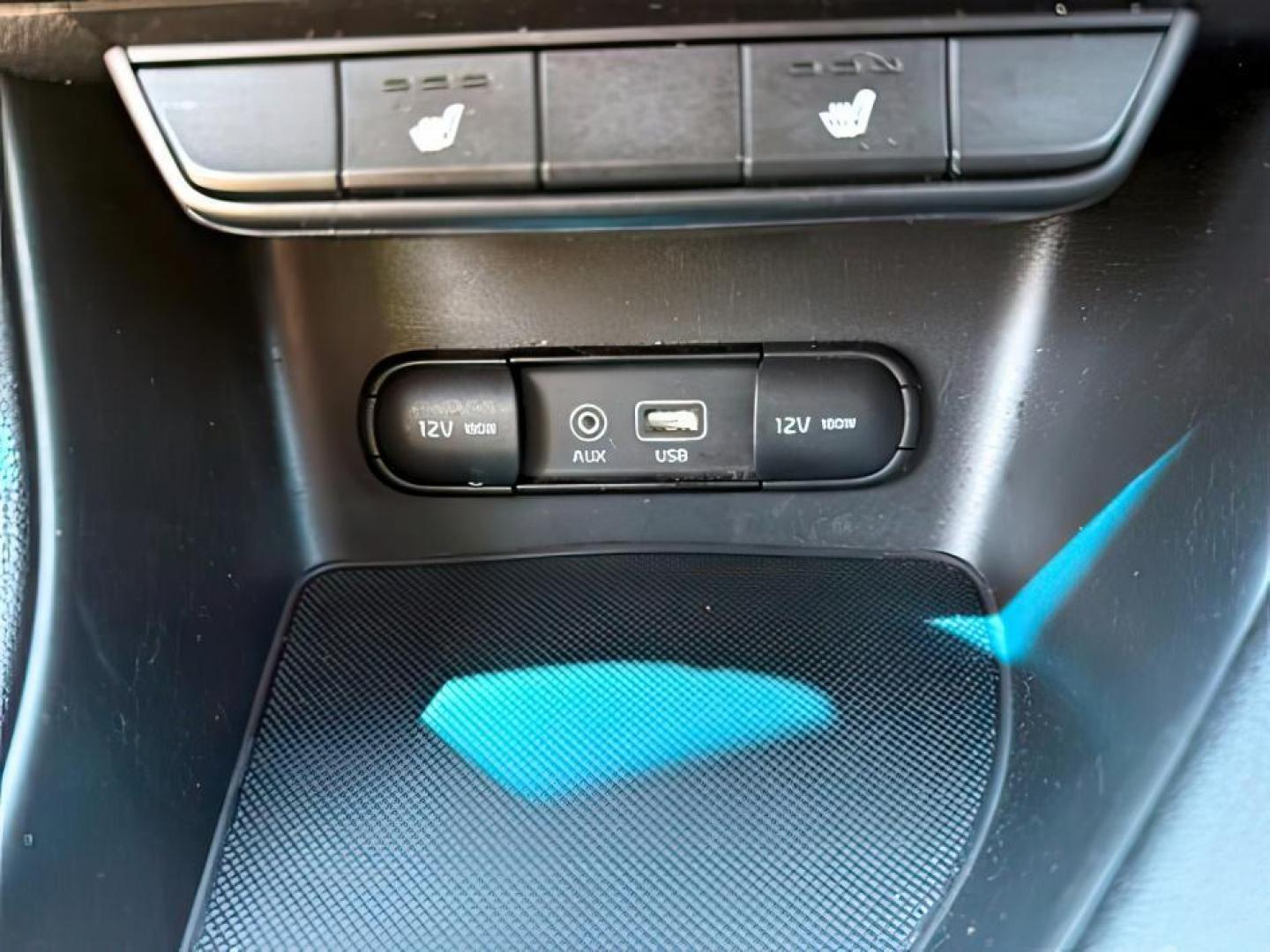 2019 BLACK /Black KIA Sportage (KNDPNCAC0K7) with an Theta II 24L I-4 gasoline direct injection engine, Automatic transmission, located at 1175 N Woodruff Ave, Idaho Falls, ID, 83401, 43.506901, -111.999657 - At Timberline Auto, finding a great deal on your next vehicle is always easy! Our experienced sales staff's goal is to help find you the right vehicle at the right price! Our knowledgeable finance department has options for almost any credit score. We offer extended service contract options to prote - Photo#16