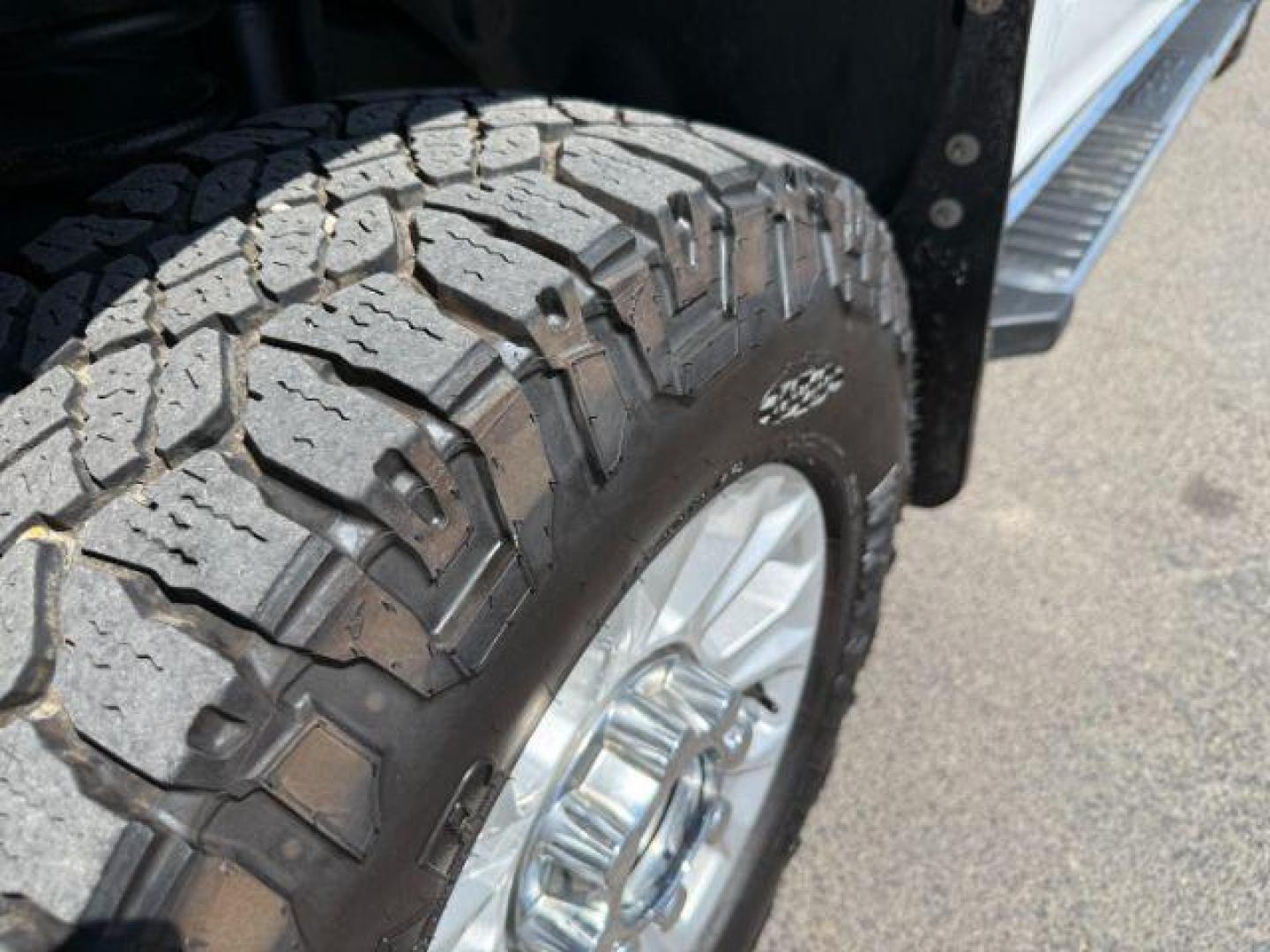 2022 Oxford White /Medium Earth Gray Ford F-250 (1FT7W2B66NE) with an 62L V-8 variable valve control engine, Automatic transmission, located at 1175 N Woodruff Ave, Idaho Falls, ID, 83401, 43.506901, -111.999657 - At Timberline Auto, finding a great deal on your next vehicle is always easy! Our experienced sales staff's goal is to help find you the right vehicle at the right price! Our knowledgeable finance department has options for almost any credit score. We offer extended service contract options to prote - Photo#33
