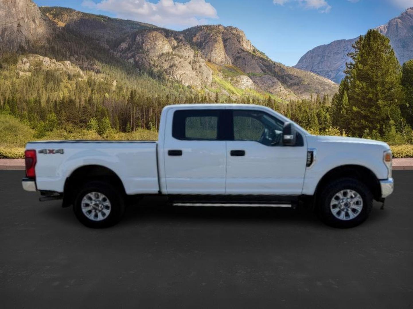 2022 Oxford White /Medium Earth Gray Ford F-250 (1FT7W2B66NE) with an 62L V-8 variable valve control engine, Automatic transmission, located at 1175 N Woodruff Ave, Idaho Falls, ID, 83401, 43.506901, -111.999657 - At Timberline Auto, finding a great deal on your next vehicle is always easy! Our experienced sales staff's goal is to help find you the right vehicle at the right price! Our knowledgeable finance department has options for almost any credit score. We offer extended service contract options to prote - Photo#7