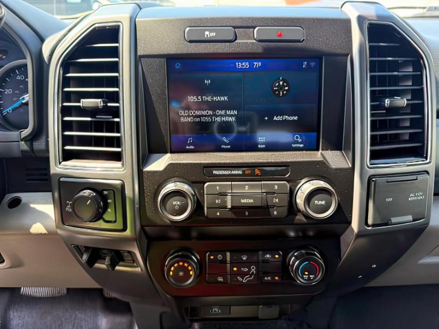 2022 Oxford White /Medium Earth Gray Ford F-250 (1FT7W2B66NE) with an 62L V-8 variable valve control engine, Automatic transmission, located at 1175 N Woodruff Ave, Idaho Falls, ID, 83401, 43.506901, -111.999657 - At Timberline Auto, finding a great deal on your next vehicle is always easy! Our experienced sales staff's goal is to help find you the right vehicle at the right price! Our knowledgeable finance department has options for almost any credit score. We offer extended service contract options to prote - Photo#15