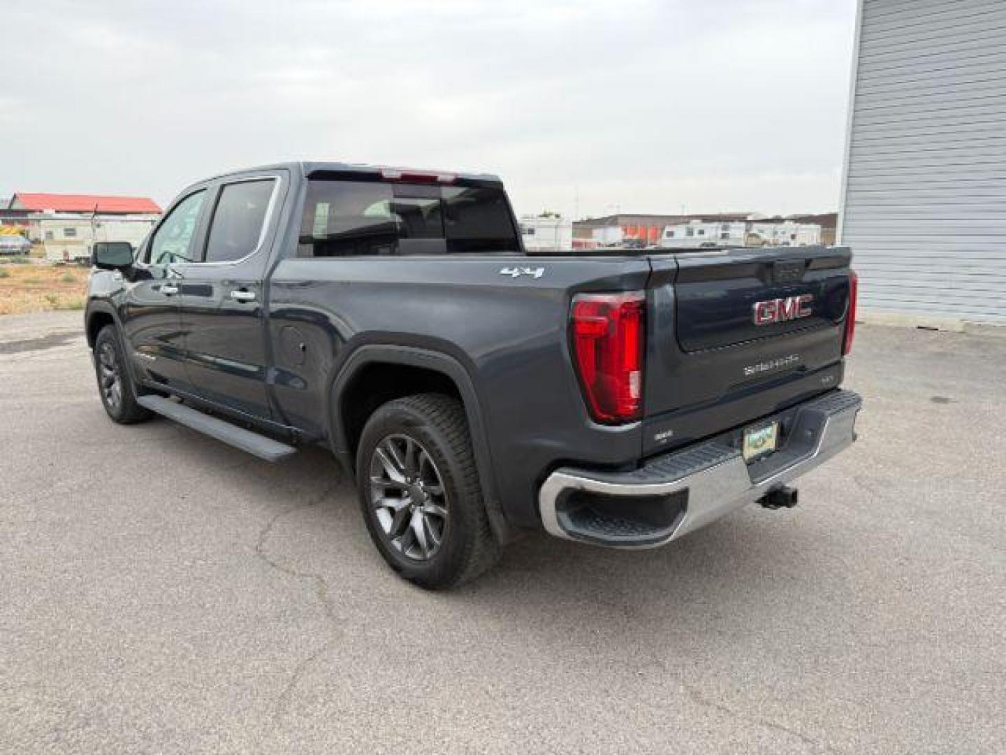 2020 GRAY /Jet Black GMC Sierra 1500 (1GTU9DETXLZ) with an Duramax 3L I-6 diesel direct injection engine, Automatic transmission, located at 1175 N Woodruff Ave, Idaho Falls, ID, 83401, 43.506901, -111.999657 - At Timberline Auto, finding a great deal on your next vehicle is always easy! Our experienced sales staff's goal is to help find you the right vehicle at the right price! Our knowledgeable finance department has options for almost any credit score. We offer extended service contract options to prote - Photo#27