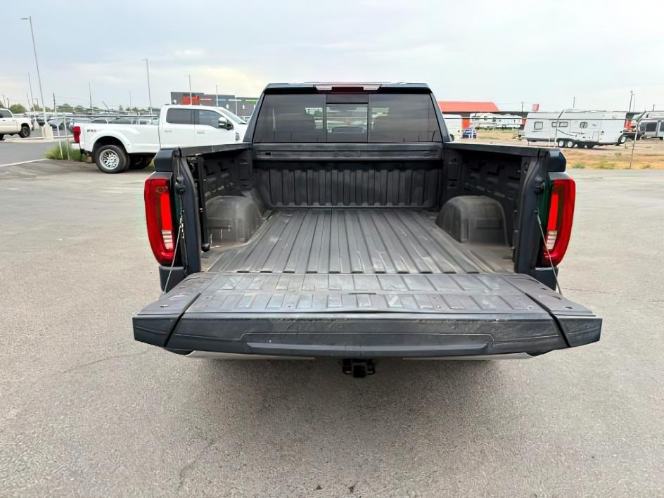 2020 GRAY /Jet Black GMC Sierra 1500 (1GTU9DETXLZ) with an Duramax 3L I-6 diesel direct injection engine, Automatic transmission, located at 1175 N Woodruff Ave, Idaho Falls, ID, 83401, 43.506901, -111.999657 - At Timberline Auto, finding a great deal on your next vehicle is always easy! Our experienced sales staff's goal is to help find you the right vehicle at the right price! Our knowledgeable finance department has options for almost any credit score. We offer extended service contract options to prote - Photo#6