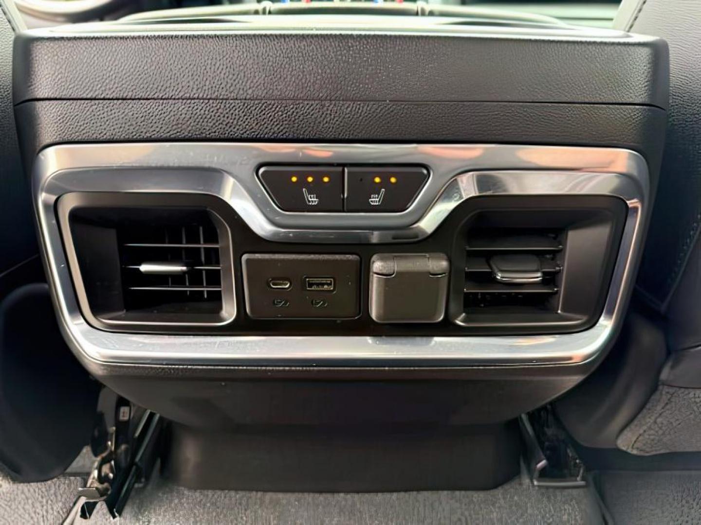 2020 GRAY /Jet Black GMC Sierra 1500 (1GTU9DETXLZ) with an Duramax 3L I-6 diesel direct injection engine, Automatic transmission, located at 1175 N Woodruff Ave, Idaho Falls, ID, 83401, 43.506901, -111.999657 - At Timberline Auto, finding a great deal on your next vehicle is always easy! Our experienced sales staff's goal is to help find you the right vehicle at the right price! Our knowledgeable finance department has options for almost any credit score. We offer extended service contract options to prote - Photo#22