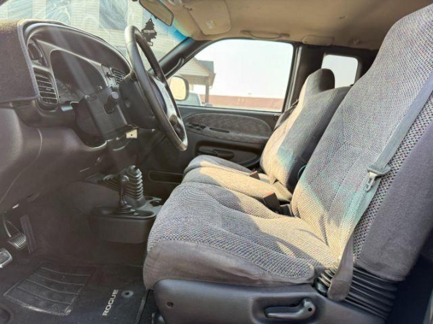 2001 RED /Mist Gray Cloth Dodge Ram 1500 (3B7HF13Y81G) with an 52L V8 OHV 16V engine, Automatic transmission, located at 1175 N Woodruff Ave, Idaho Falls, ID, 83401, 43.506901, -111.999657 - At Timberline Auto, finding a great deal on your next vehicle is always easy! Our experienced sales staff's goal is to help find you the right vehicle at the right price! Our knowledgeable finance department has options for almost any credit score. We offer extended service contract options to prote - Photo#10