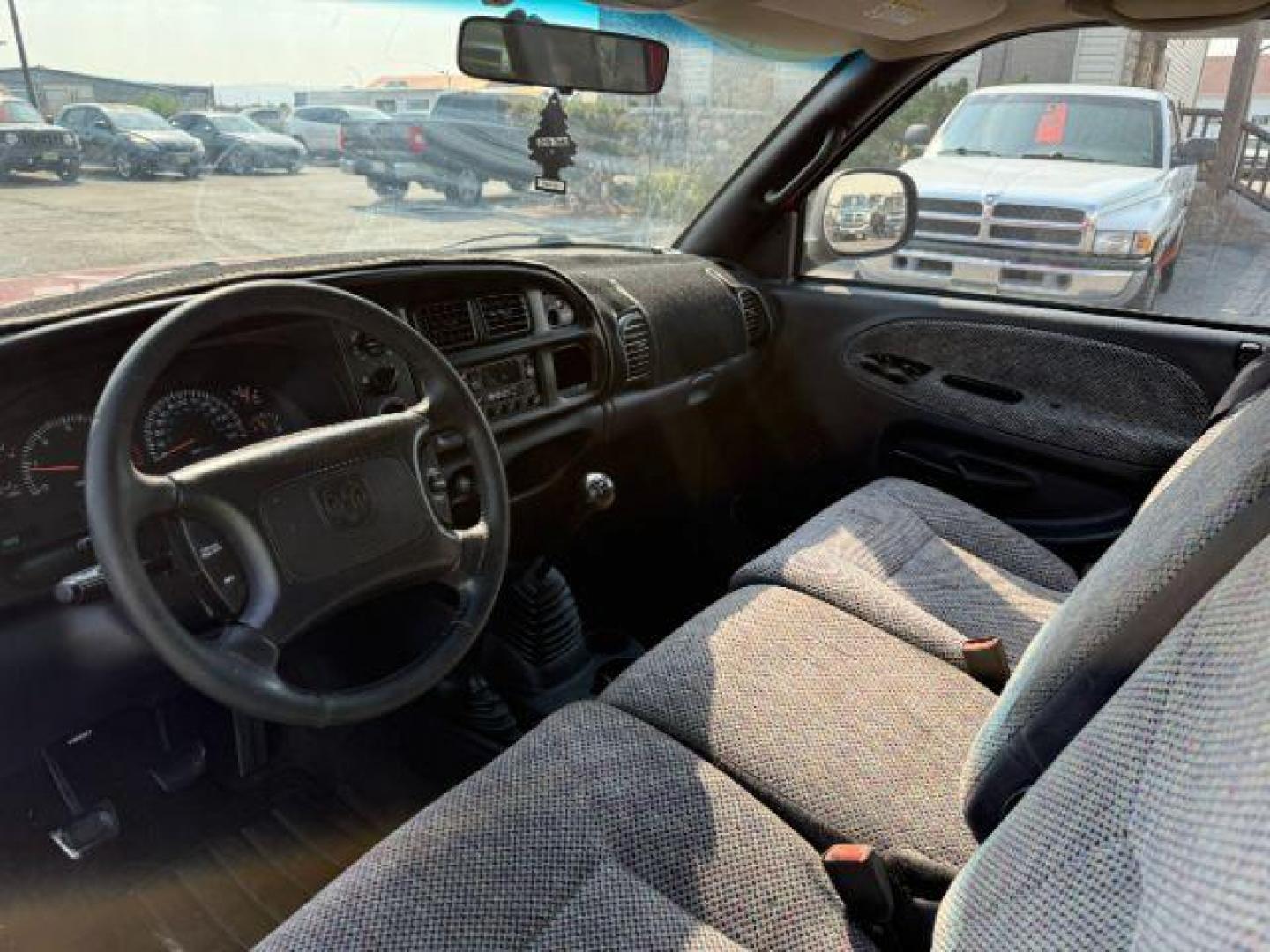 2001 RED /Mist Gray Cloth Dodge Ram 1500 (3B7HF13Y81G) with an 52L V8 OHV 16V engine, Automatic transmission, located at 1175 N Woodruff Ave, Idaho Falls, ID, 83401, 43.506901, -111.999657 - At Timberline Auto, finding a great deal on your next vehicle is always easy! Our experienced sales staff's goal is to help find you the right vehicle at the right price! Our knowledgeable finance department has options for almost any credit score. We offer extended service contract options to prote - Photo#11