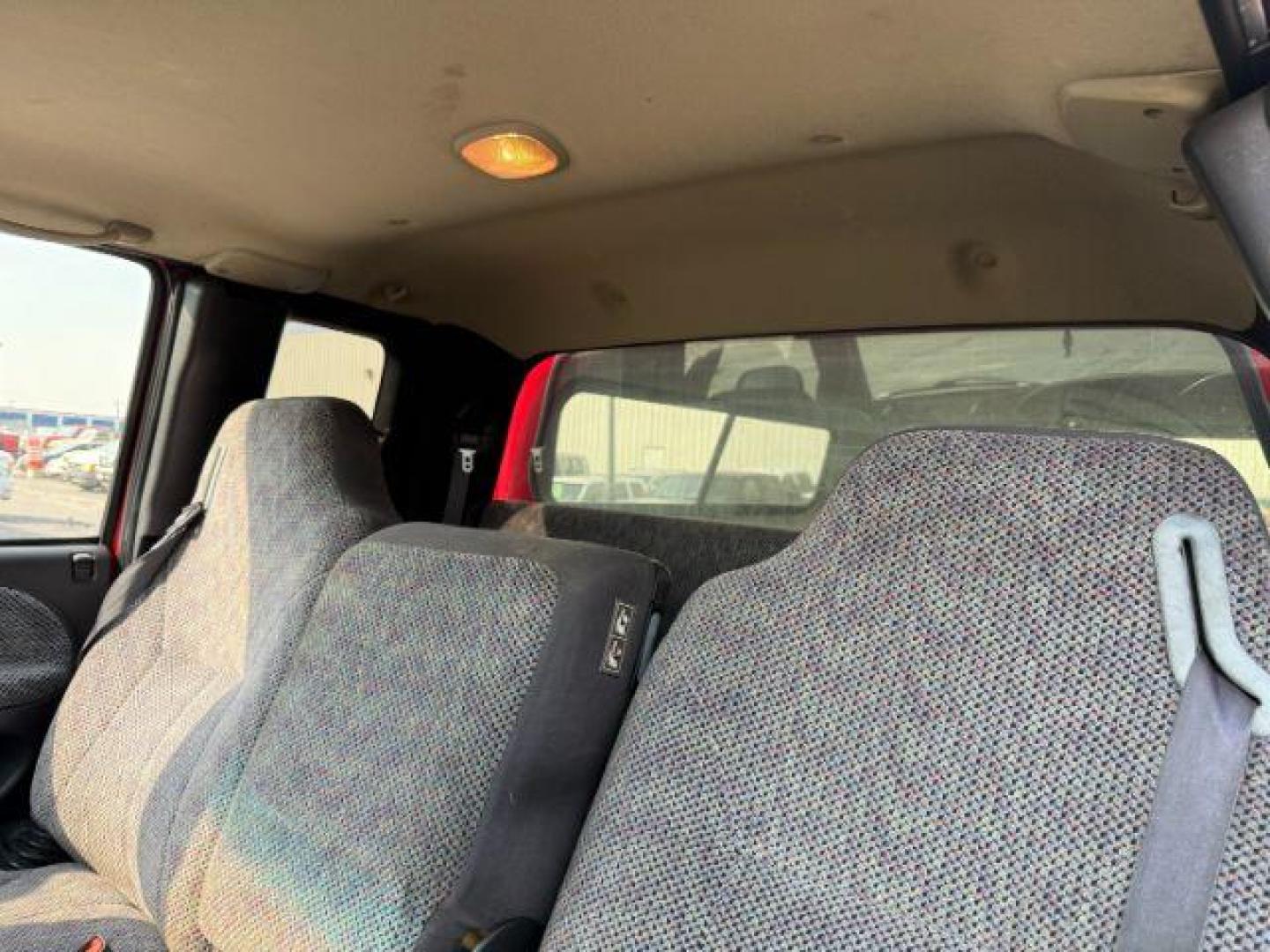 2001 RED /Mist Gray Cloth Dodge Ram 1500 (3B7HF13Y81G) with an 52L V8 OHV 16V engine, Automatic transmission, located at 1175 N Woodruff Ave, Idaho Falls, ID, 83401, 43.506901, -111.999657 - At Timberline Auto, finding a great deal on your next vehicle is always easy! Our experienced sales staff's goal is to help find you the right vehicle at the right price! Our knowledgeable finance department has options for almost any credit score. We offer extended service contract options to prote - Photo#15