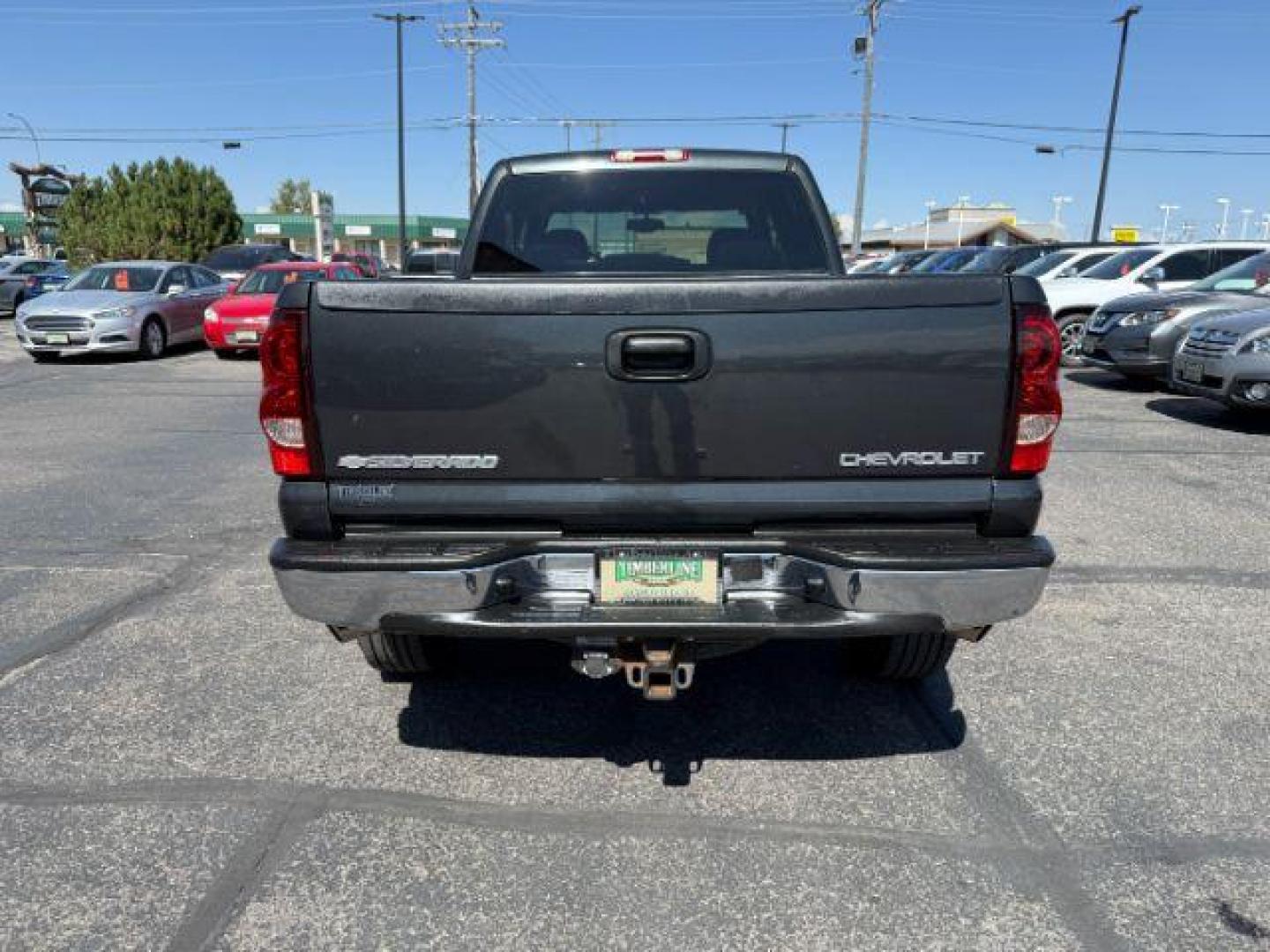 2005 Black /Dark Charcoal Chevrolet Silverado 2500HD (1GCHC23U55F) with an Vortec 6L V-8 regular unleaded engine, Automatic transmission, located at 1175 N Woodruff Ave, Idaho Falls, ID, 83401, 43.506901, -111.999657 - At Timberline Auto, finding a great deal on your next vehicle is always easy! Our experienced sales staff's goal is to help find you the right vehicle at the right price! Our knowledgeable finance department has options for almost any credit score. We offer extended service contract options to prote - Photo#22