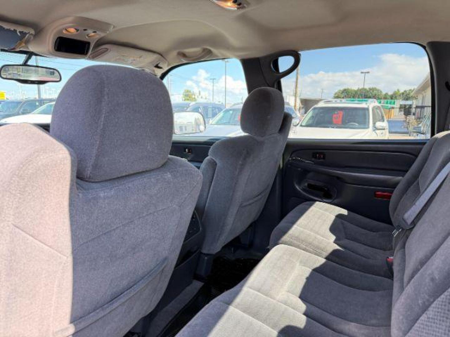 2005 Black /Dark Charcoal Chevrolet Silverado 2500HD (1GCHC23U55F) with an Vortec 6L V-8 regular unleaded engine, Automatic transmission, located at 1175 N Woodruff Ave, Idaho Falls, ID, 83401, 43.506901, -111.999657 - At Timberline Auto, finding a great deal on your next vehicle is always easy! Our experienced sales staff's goal is to help find you the right vehicle at the right price! Our knowledgeable finance department has options for almost any credit score. We offer extended service contract options to prote - Photo#36