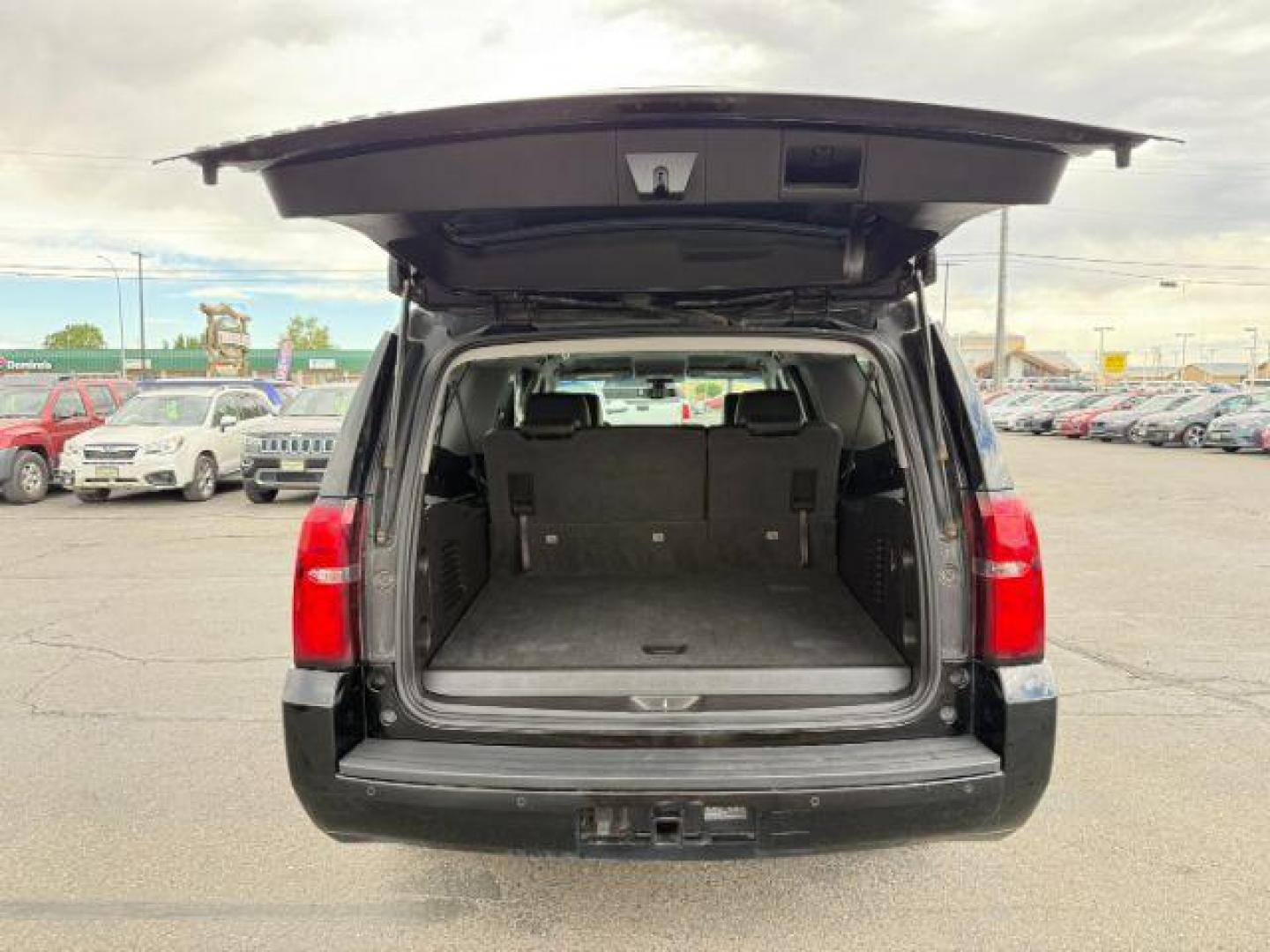 2018 Black /Jet Black Chevrolet Suburban LS (1GNSKGKC5JR) with an EcoTec3 5.3L V-8 gasoline direct injection engine, AUTOMATIC transmission, located at 1235 N Woodruff Ave., Idaho Falls, 83401, (208) 523-1053, 43.507172, -112.000488 - At Timberline Auto, finding a great deal on your next vehicle is always easy! Our experienced sales staff's goal is to help find you the right vehicle at the right price! Our knowledgeable finance department has options for almost any credit score. We offer extended service contract options to prote - Photo#6