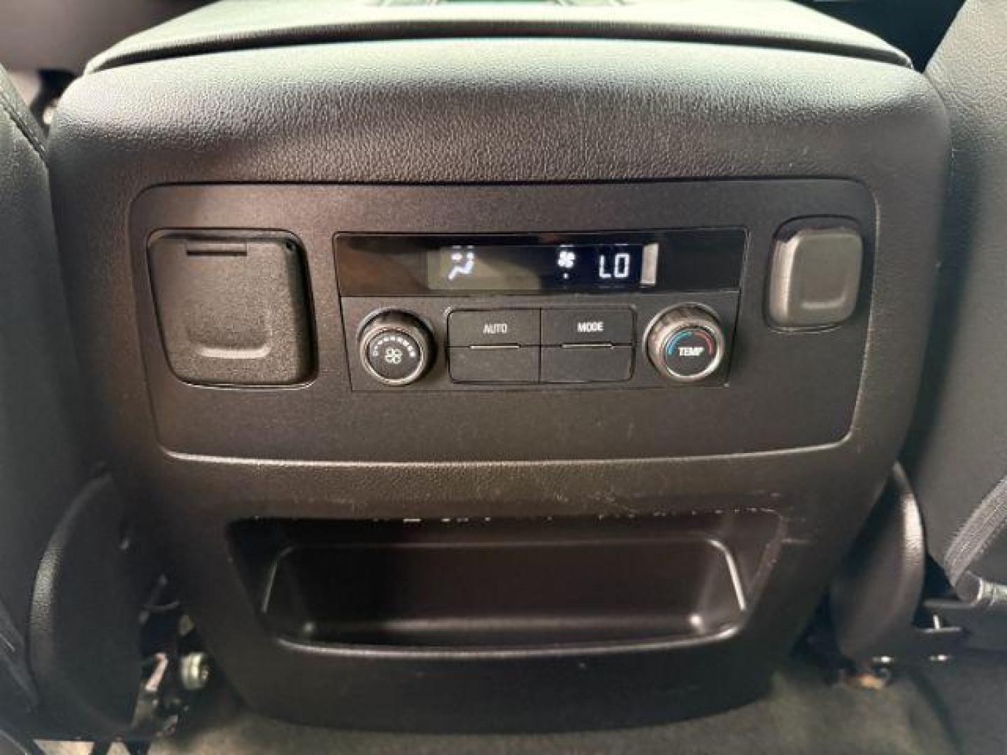 2018 Black /Jet Black Chevrolet Suburban LS (1GNSKGKC5JR) with an EcoTec3 5.3L V-8 gasoline direct injection engine, AUTOMATIC transmission, located at 1235 N Woodruff Ave., Idaho Falls, 83401, (208) 523-1053, 43.507172, -112.000488 - At Timberline Auto, finding a great deal on your next vehicle is always easy! Our experienced sales staff's goal is to help find you the right vehicle at the right price! Our knowledgeable finance department has options for almost any credit score. We offer extended service contract options to prote - Photo#21