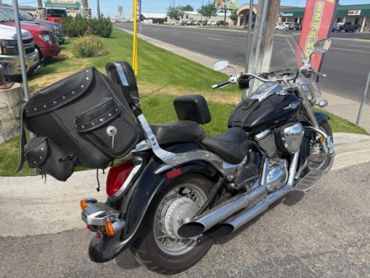 2009 BLACK /NA Suzuki Boulevard C50 (JS1VS55A692) with an 805 CC engine, Manual transmission, located at 1175 N Woodruff Ave, Idaho Falls, ID, 83401, 43.506901, -111.999657 - At Timberline Auto, finding a great deal on your next vehicle is always easy! Our experienced sales staff's goal is to help find you the right vehicle at the right price! Our knowledgeable finance department has options for almost any credit score. We offer extended service contract options to prote - Photo#7